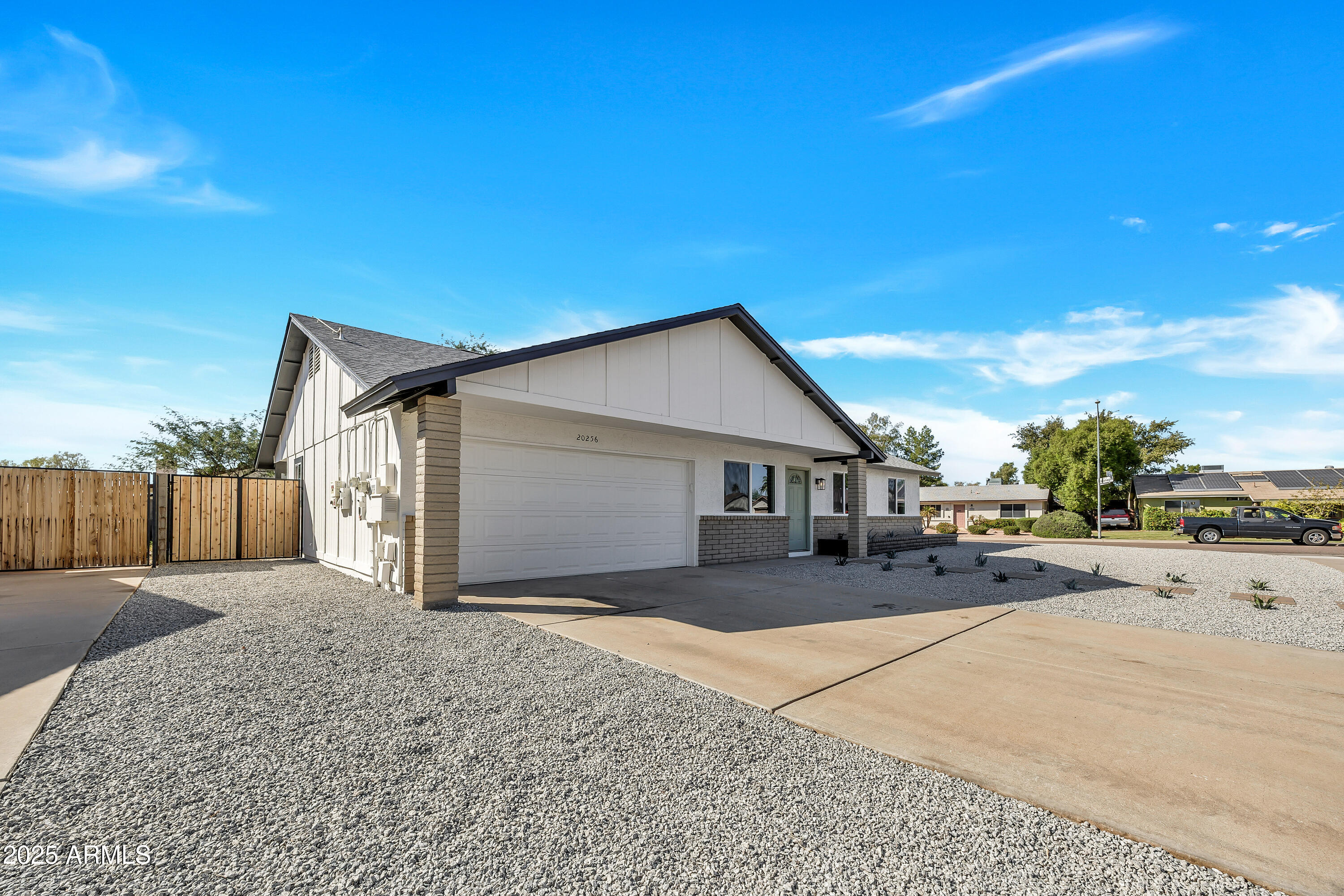 20256 N 10TH Avenue