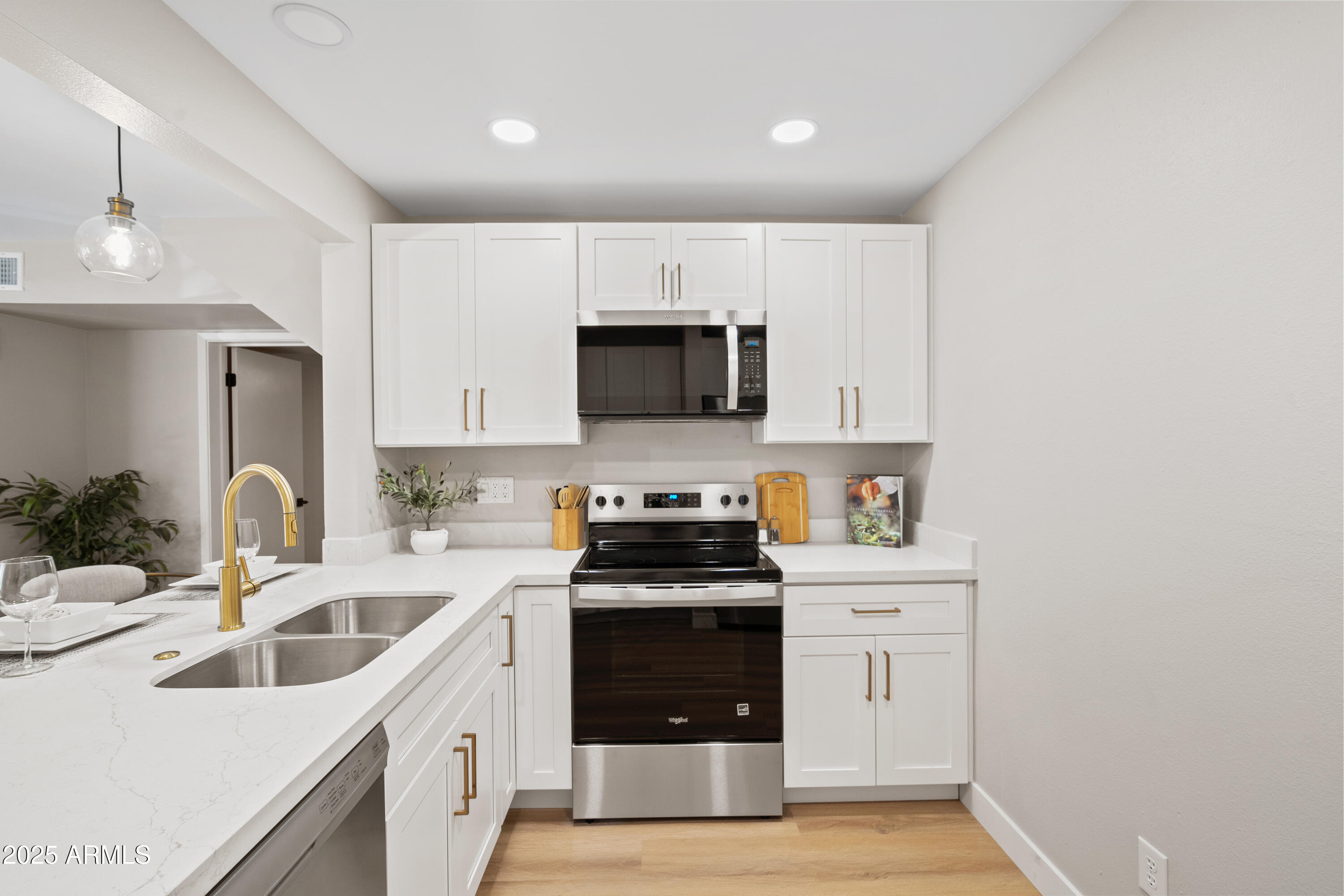 30 E BROWN Road 1108