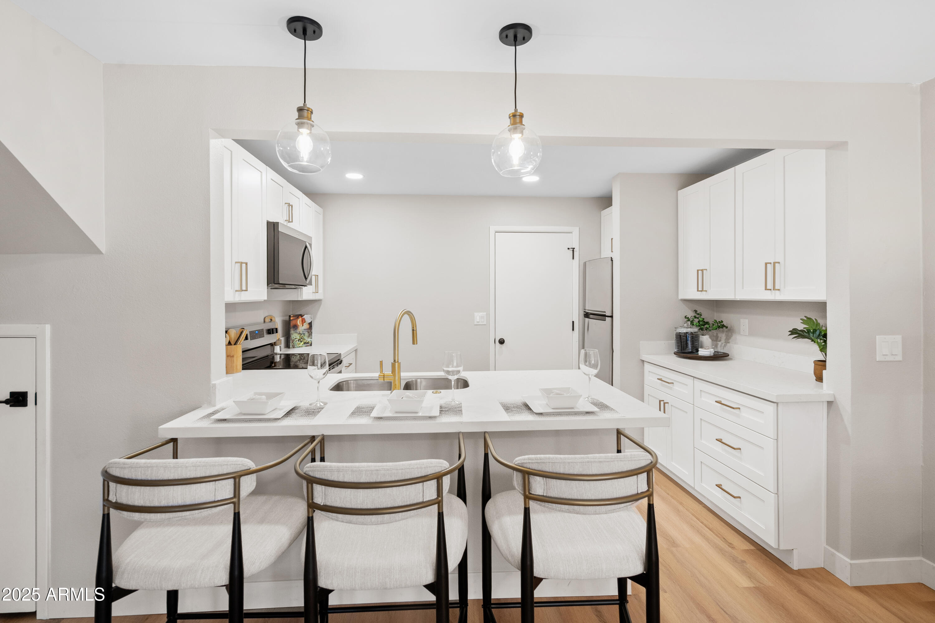 30 E BROWN Road 1108