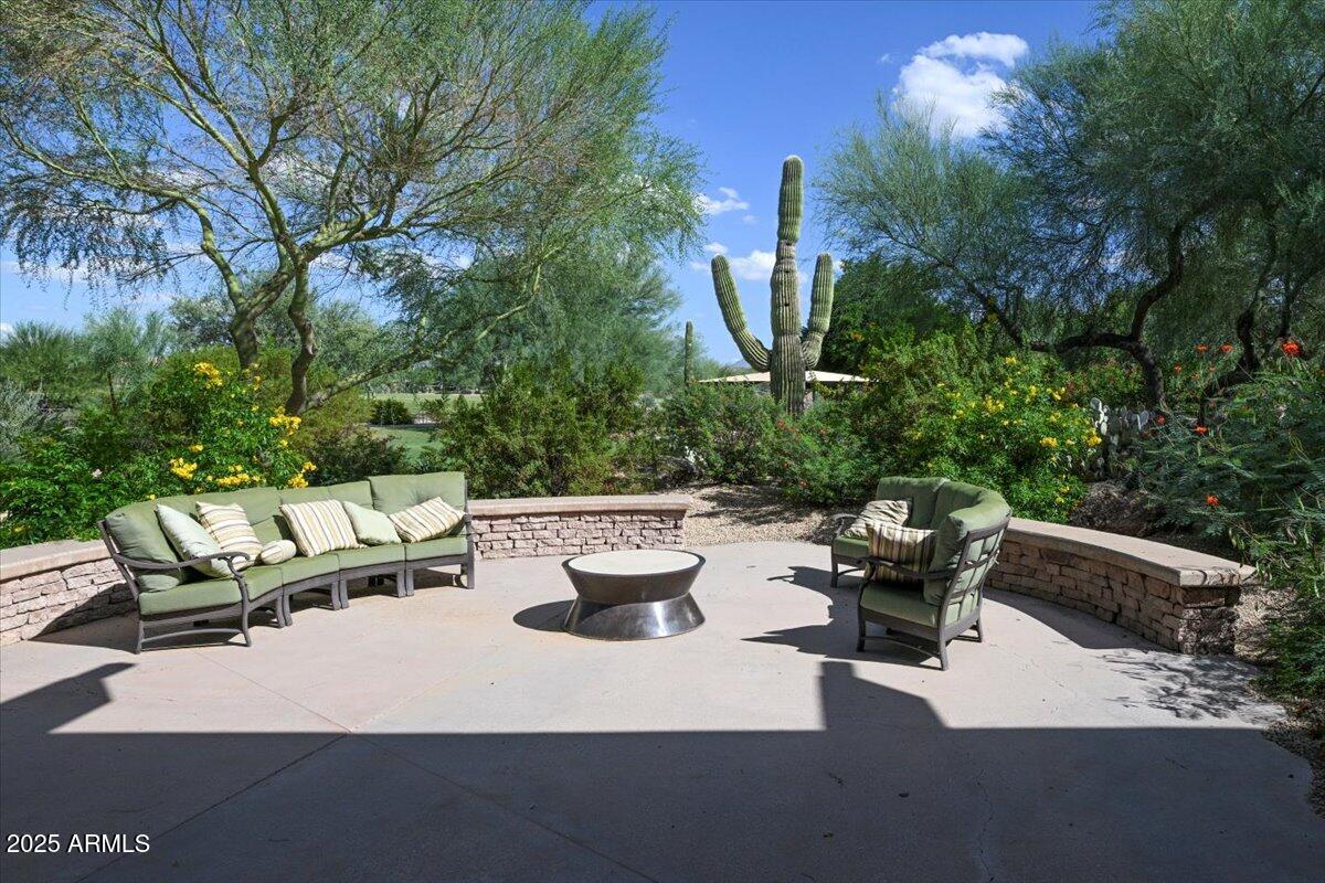 3935 E ROUGH RIDER Road 1191