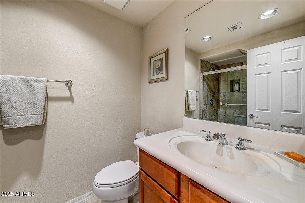 3935 E ROUGH RIDER Road 1191