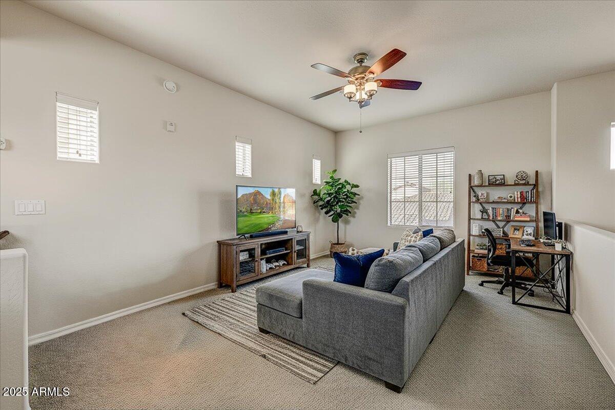 3935 E ROUGH RIDER Road 1191