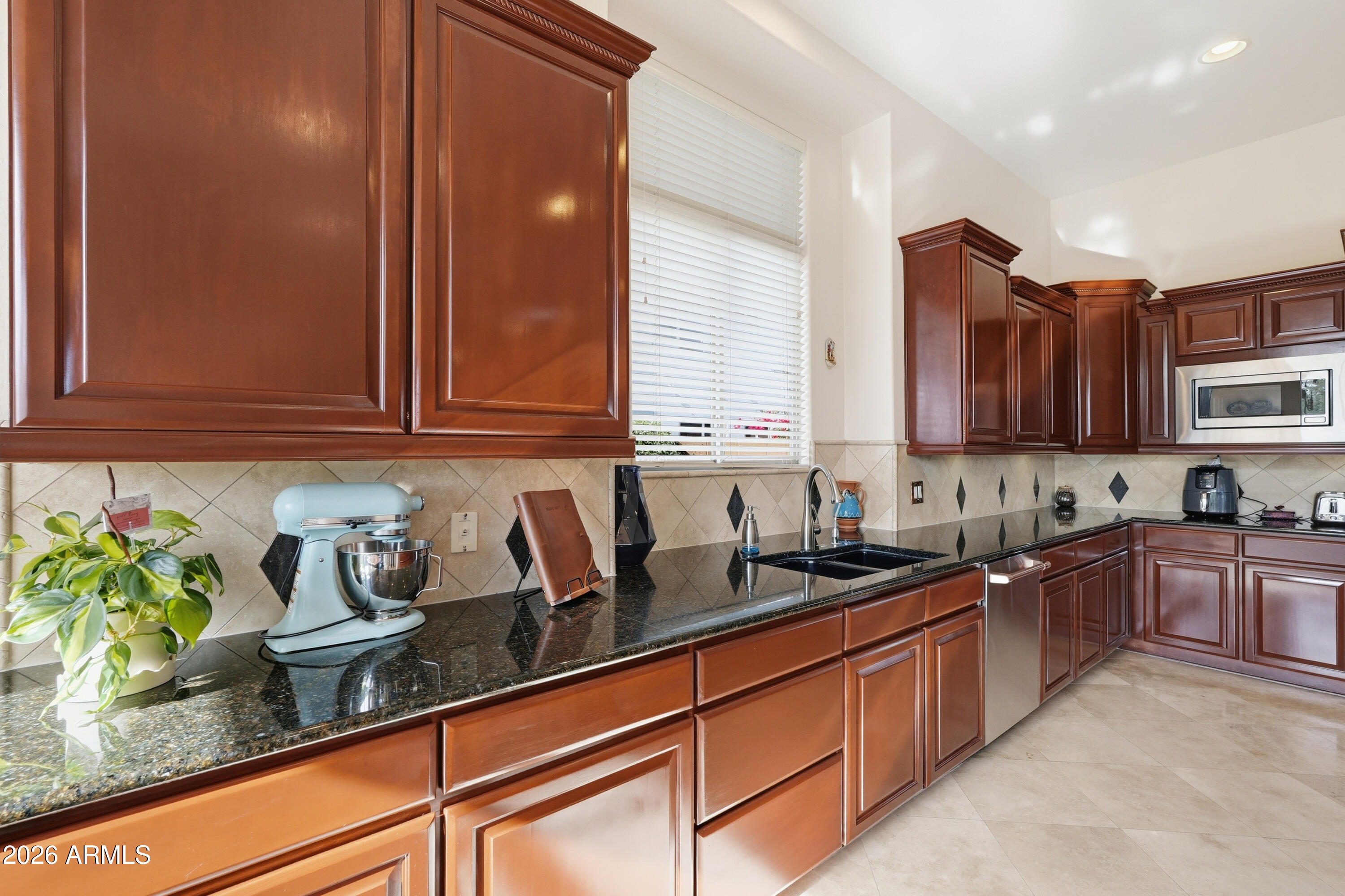 3845 E TRACKER Trail