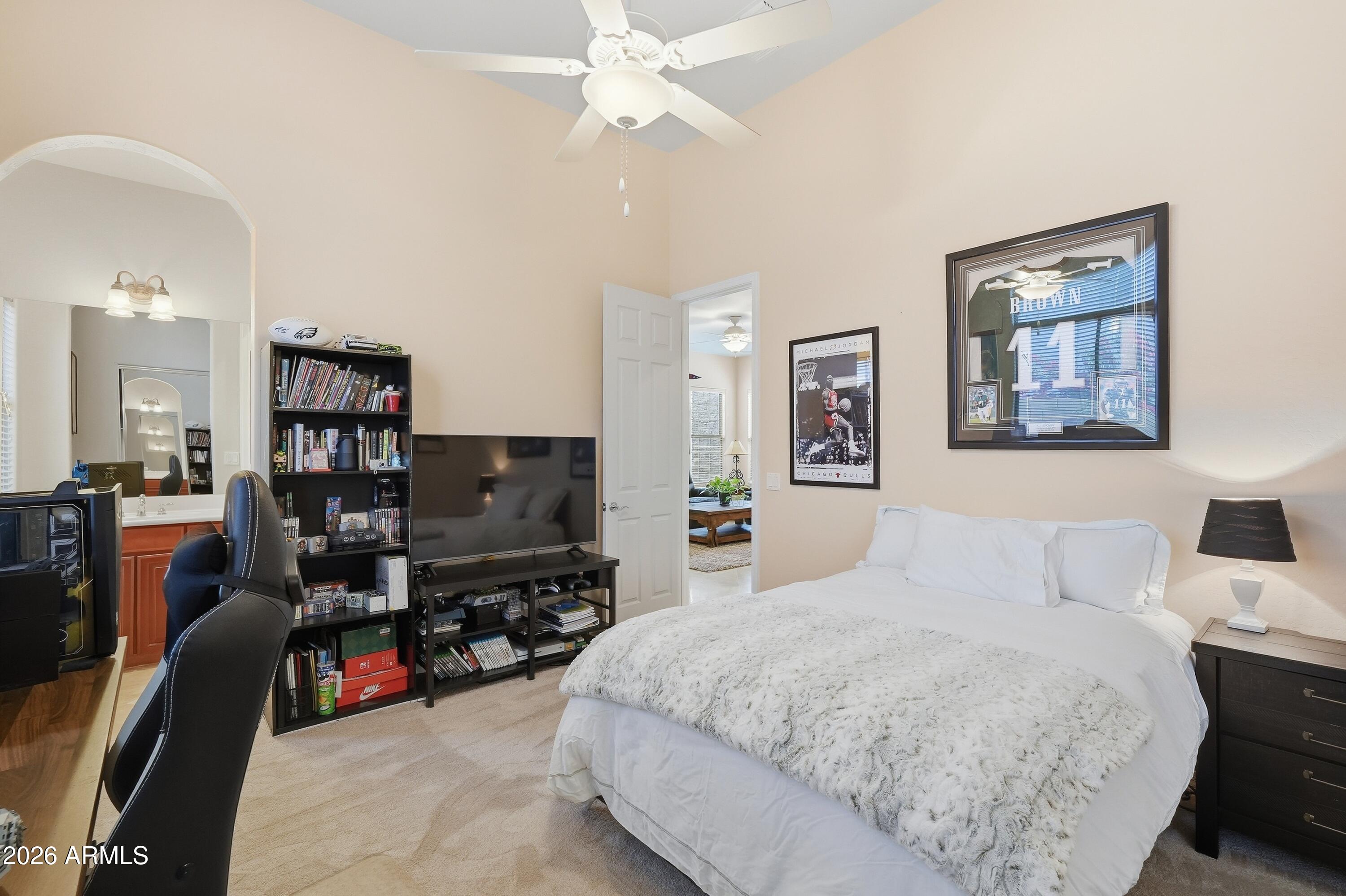 3845 E TRACKER Trail