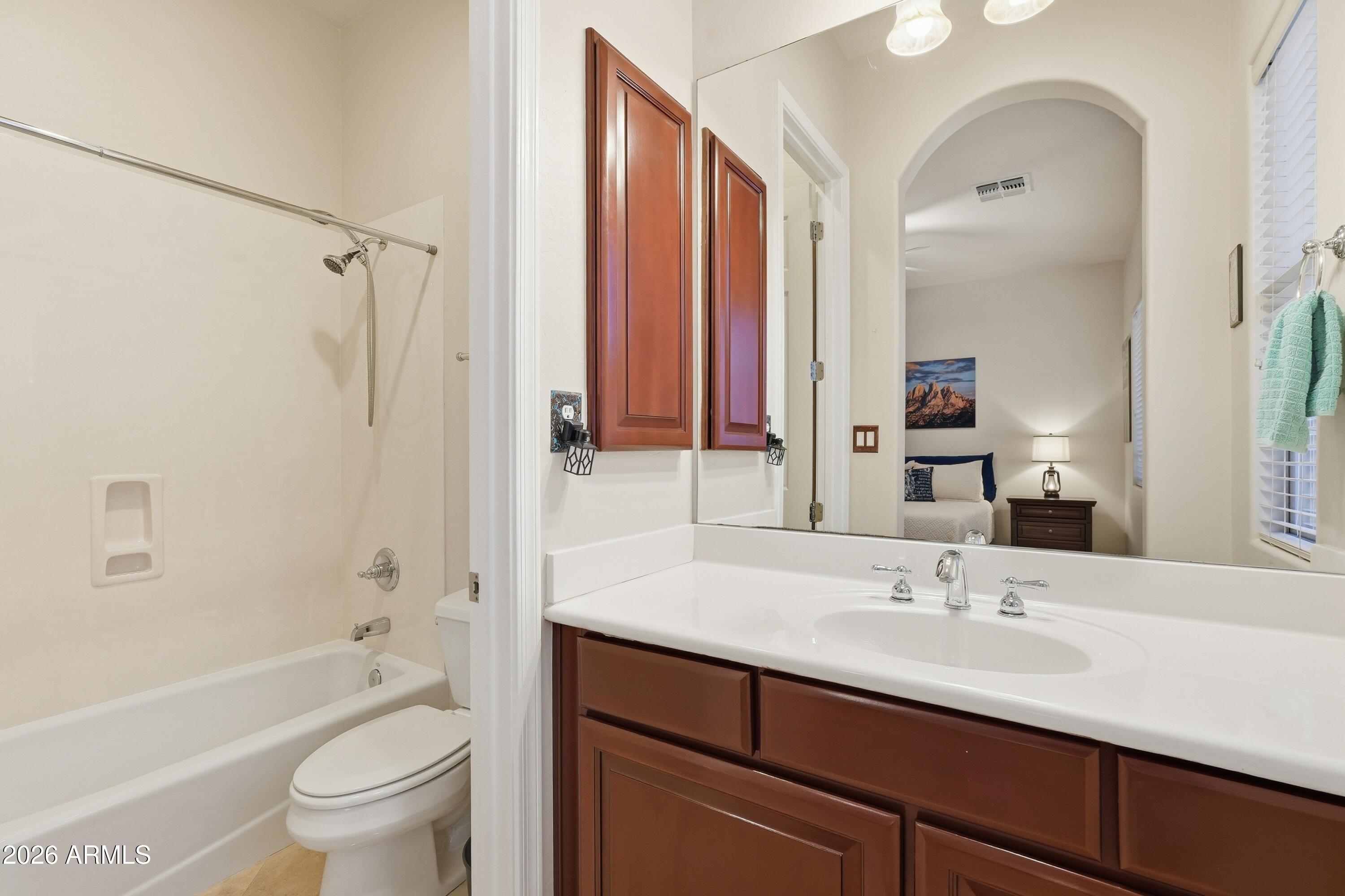 3845 E TRACKER Trail