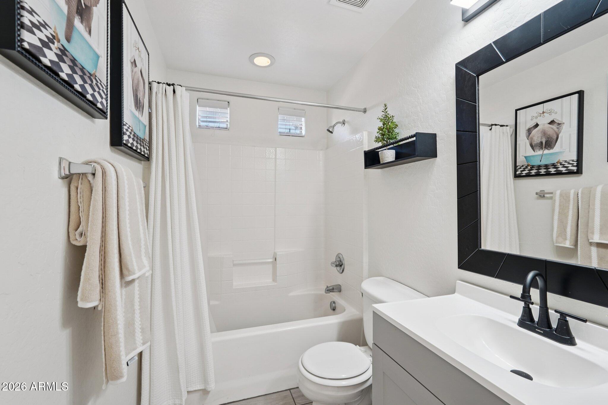 24443 W PUEBLO Avenue