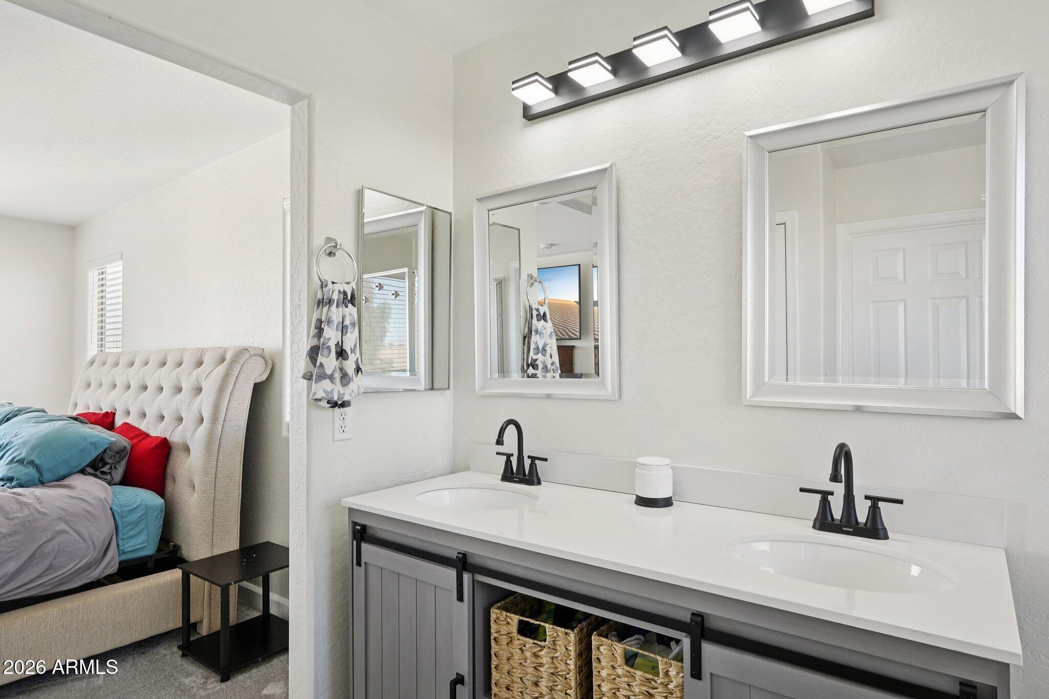 24443 W PUEBLO Avenue