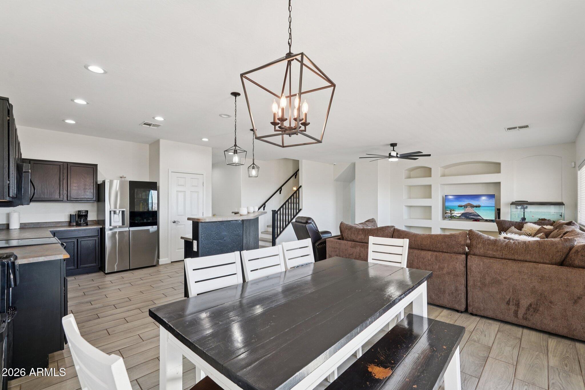 24443 W PUEBLO Avenue