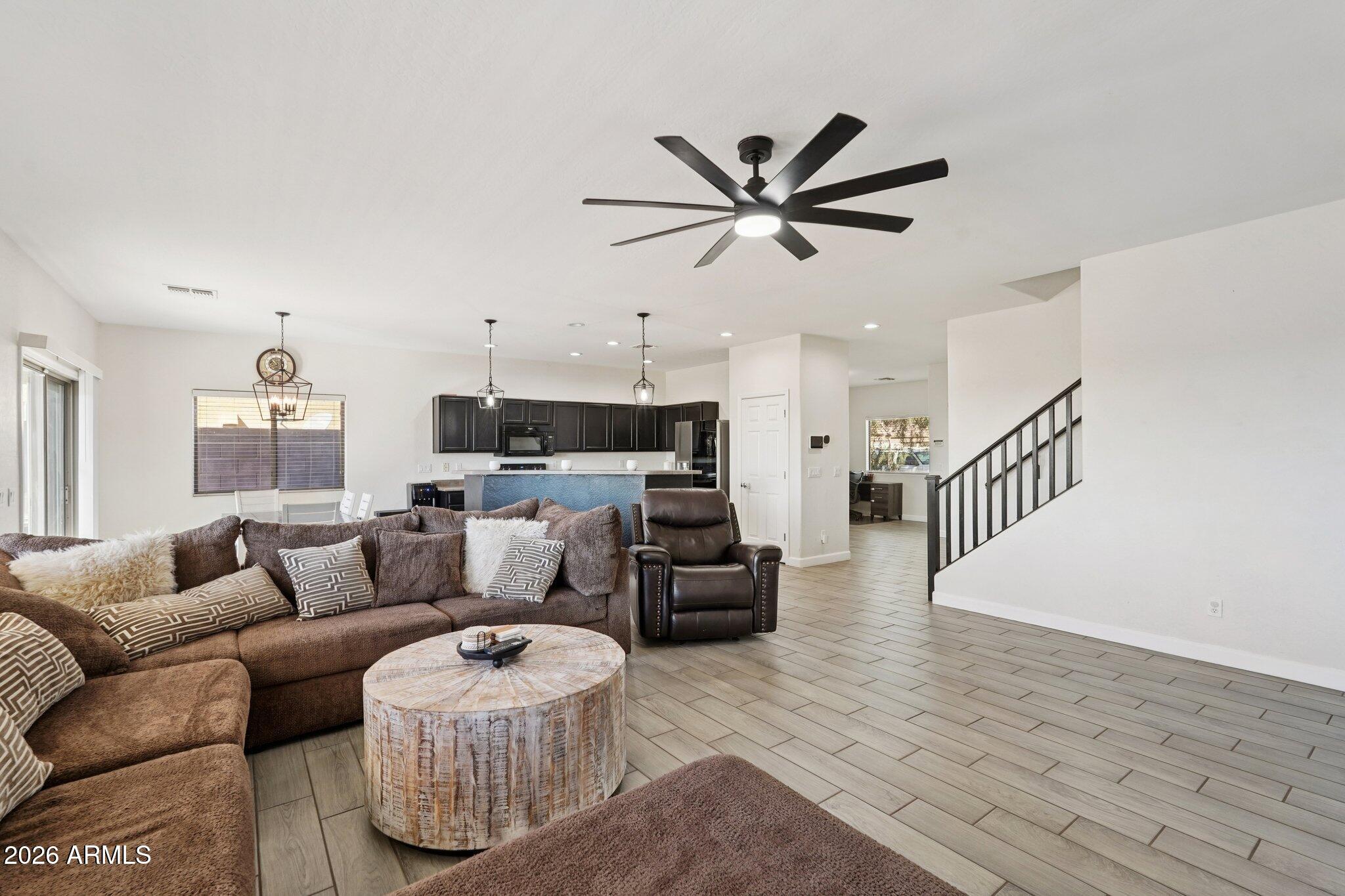 24443 W PUEBLO Avenue