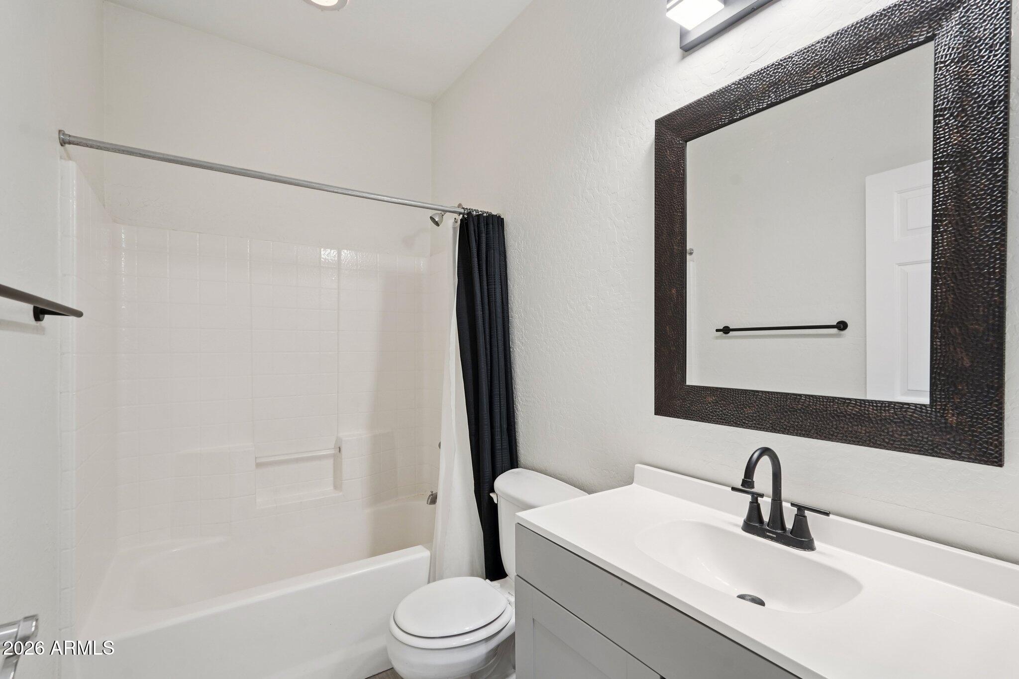 24443 W PUEBLO Avenue