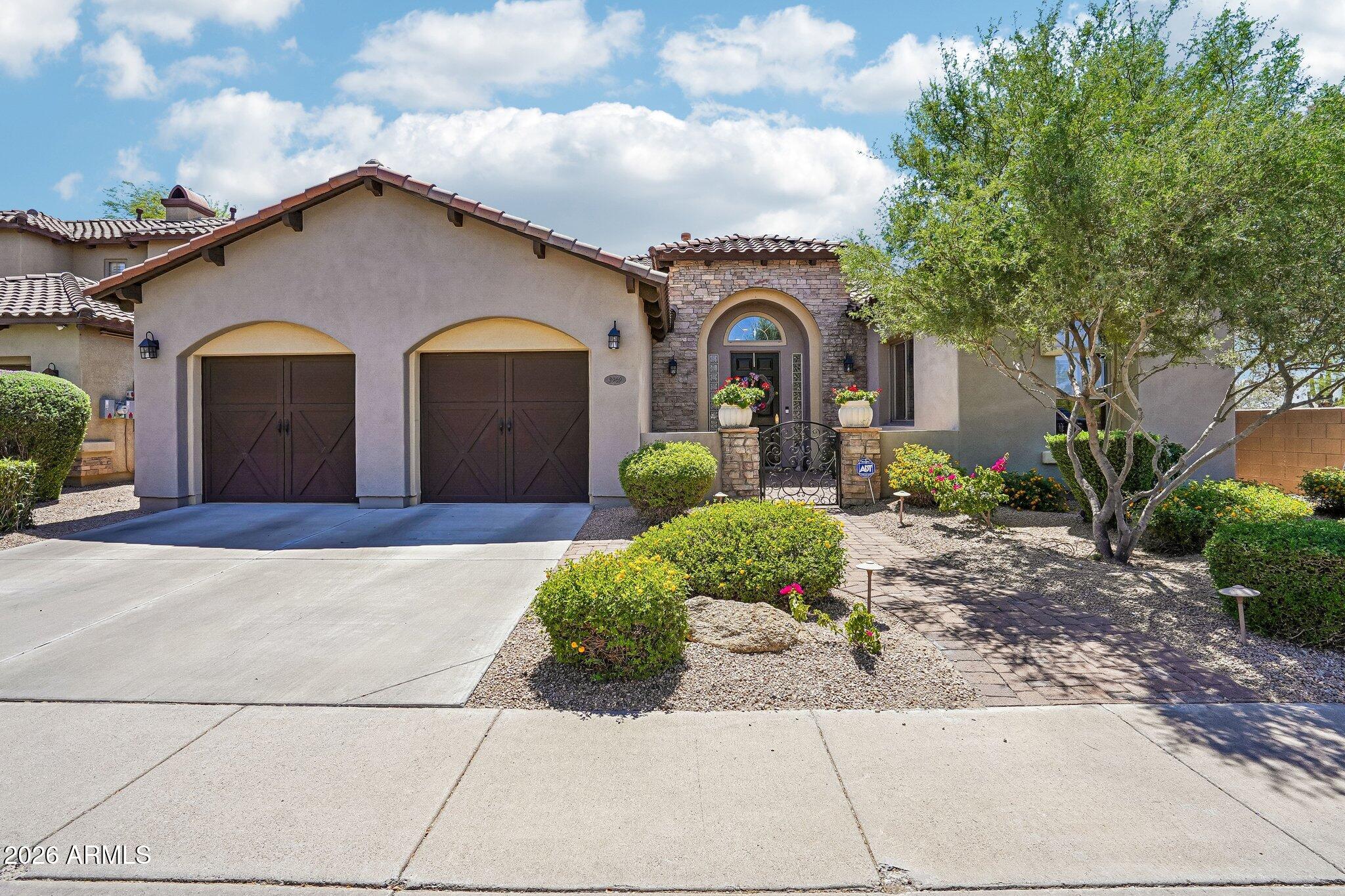 3969 E NAVIGATOR Lane