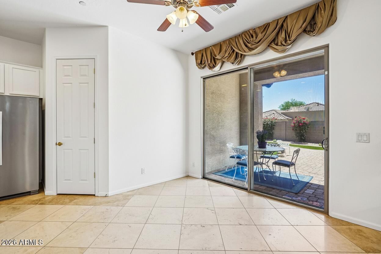3969 E NAVIGATOR Lane