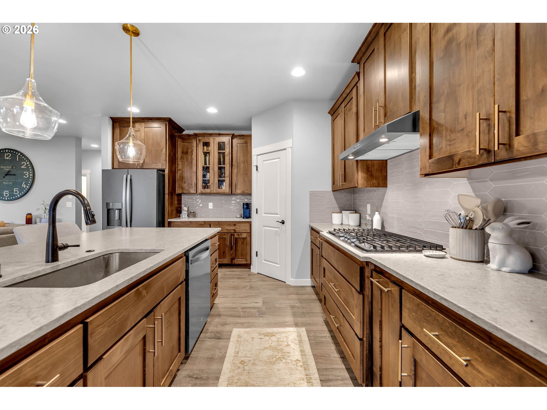 825 S GOOSE LOOP