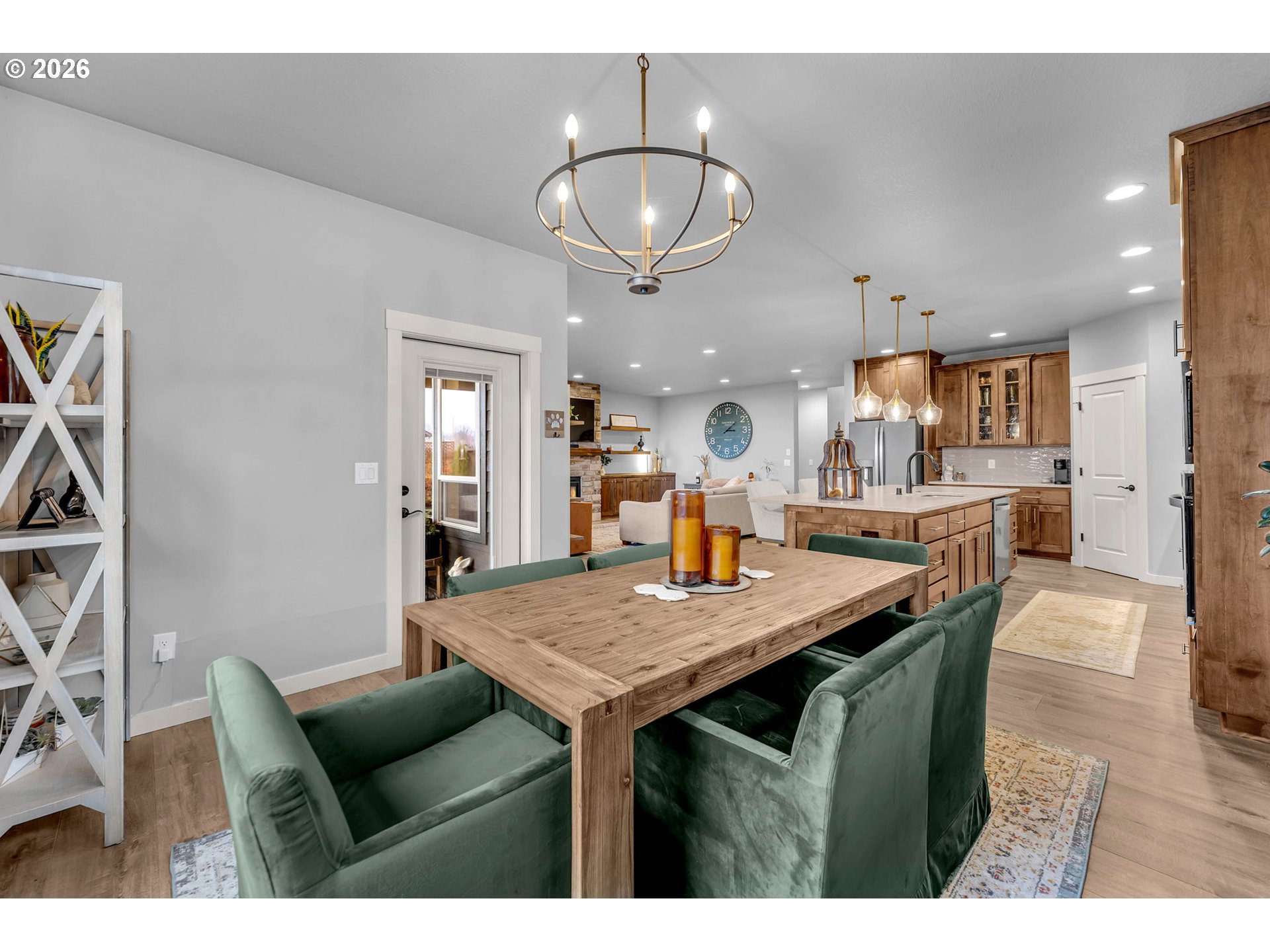 825 S GOOSE LOOP