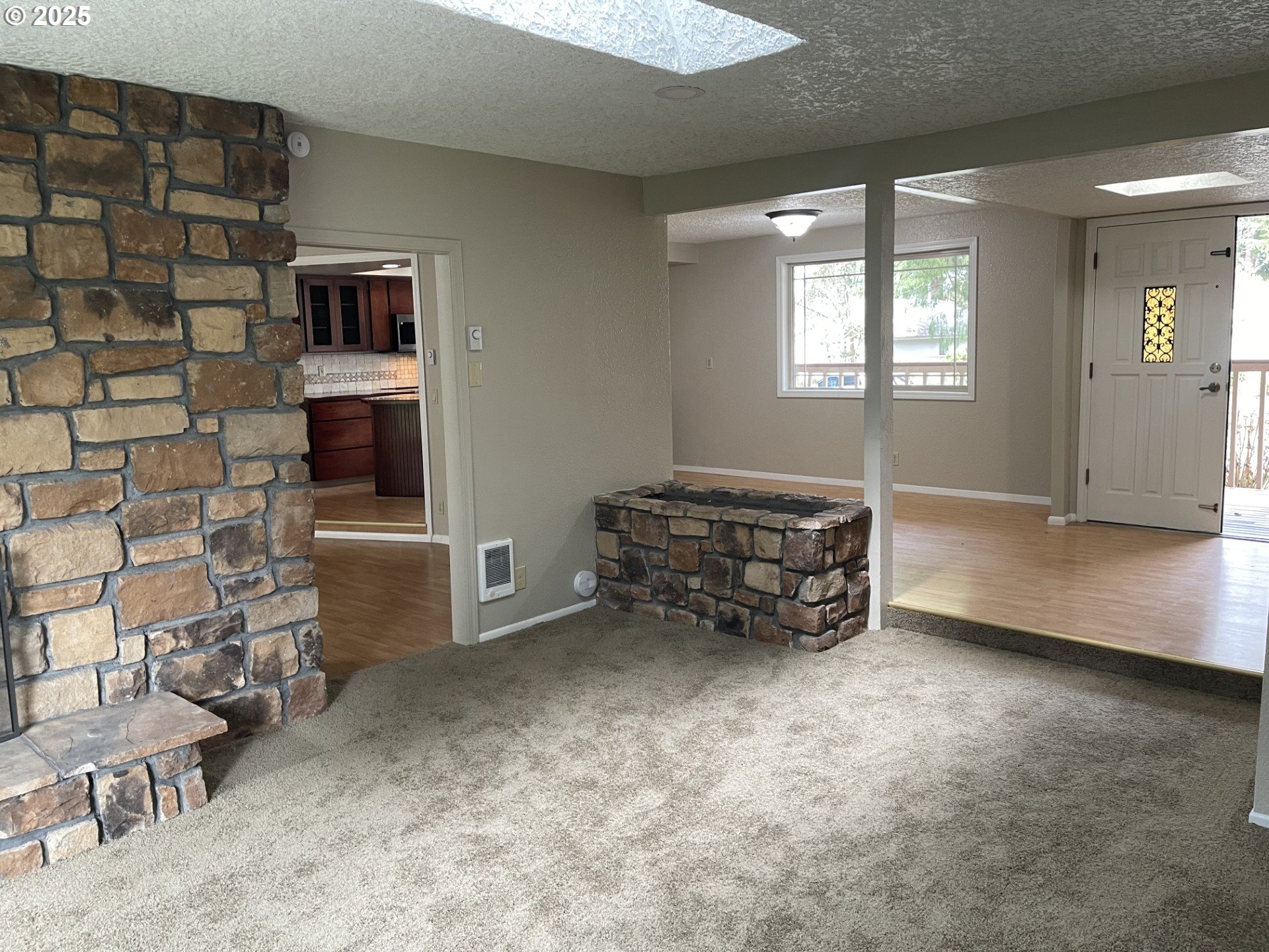 10702 NE SHERWOOD DR