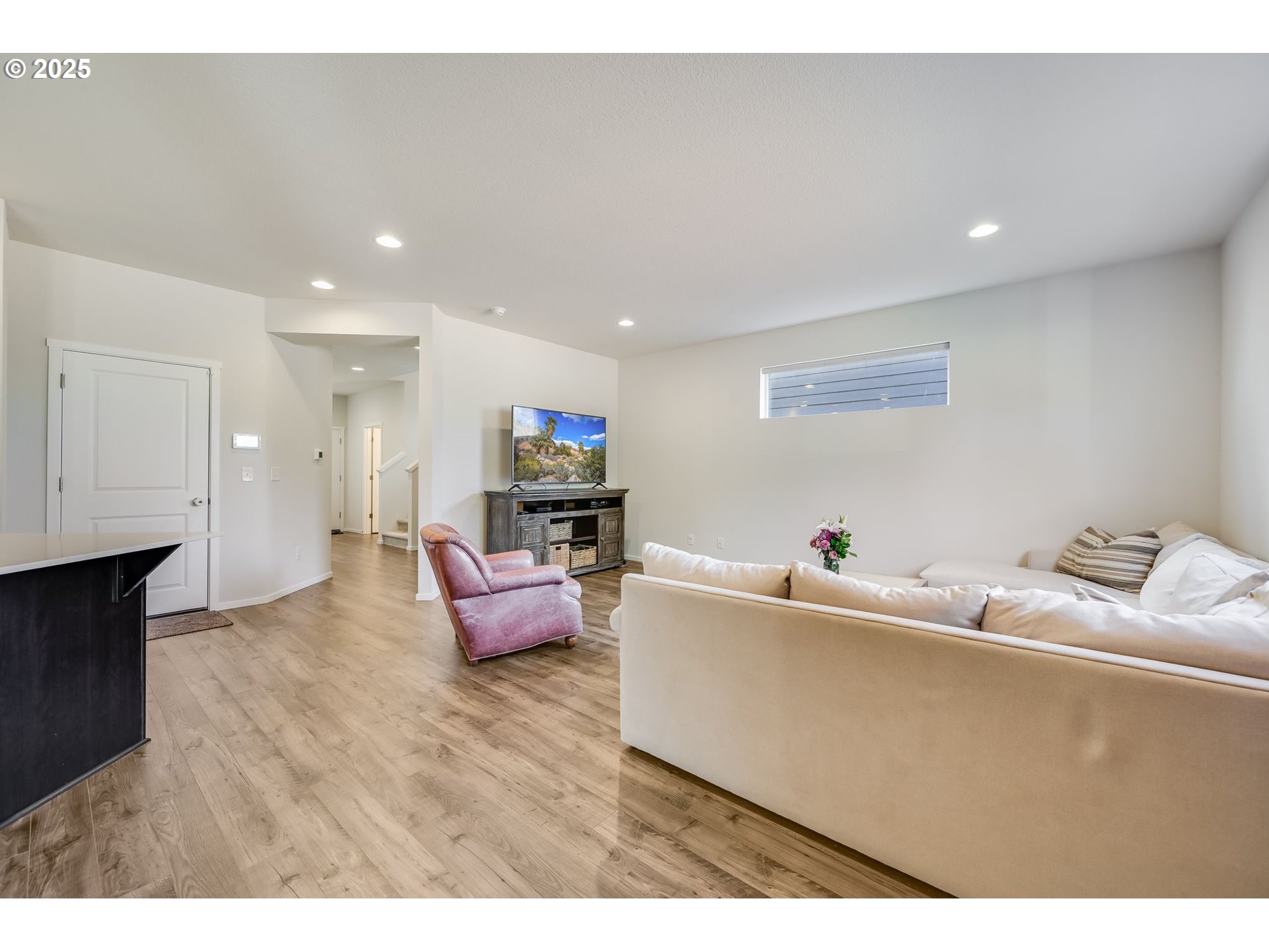 2126 S MEADOWLARK DR