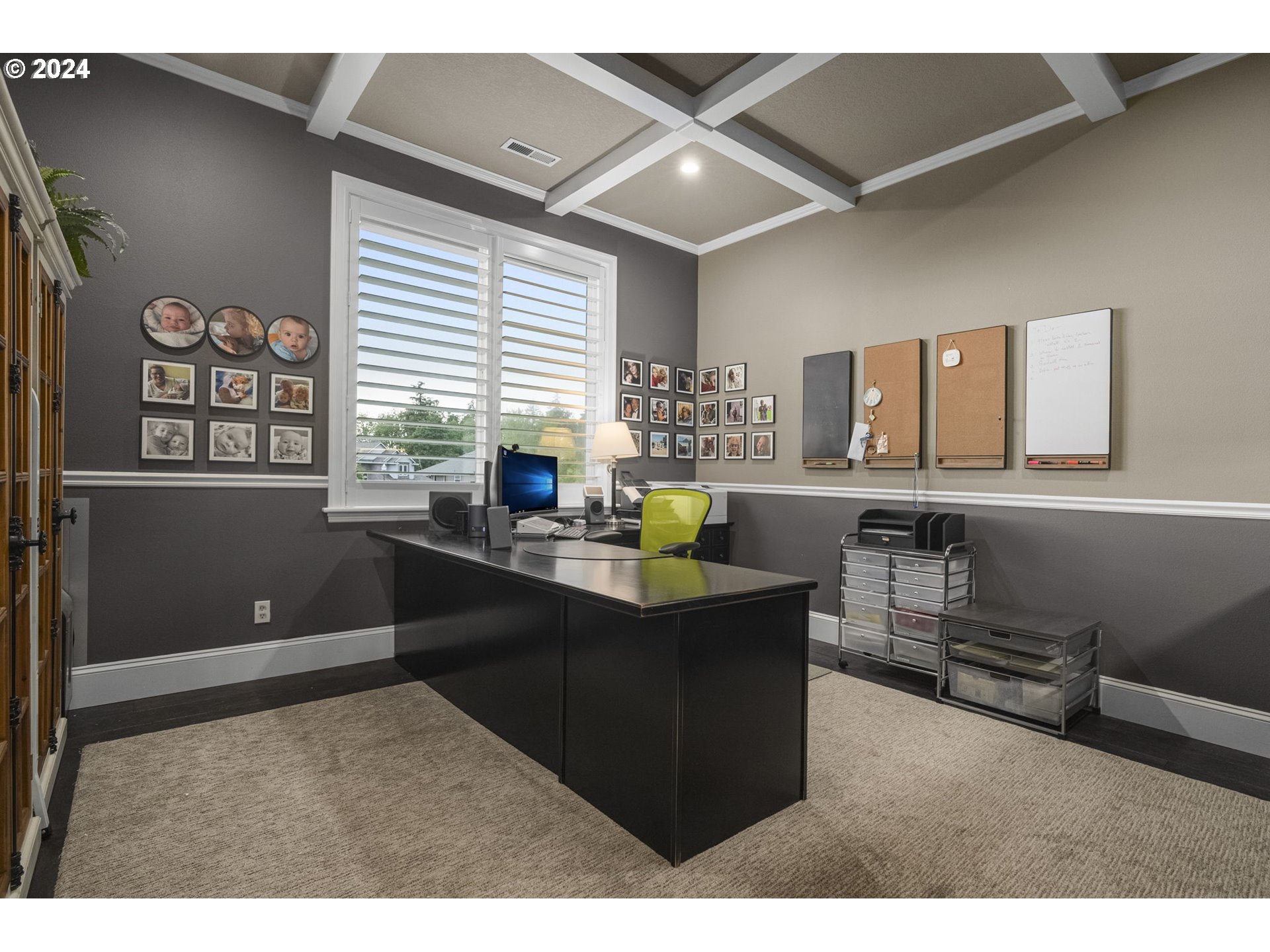 835 NW GRAND RIDGE DR