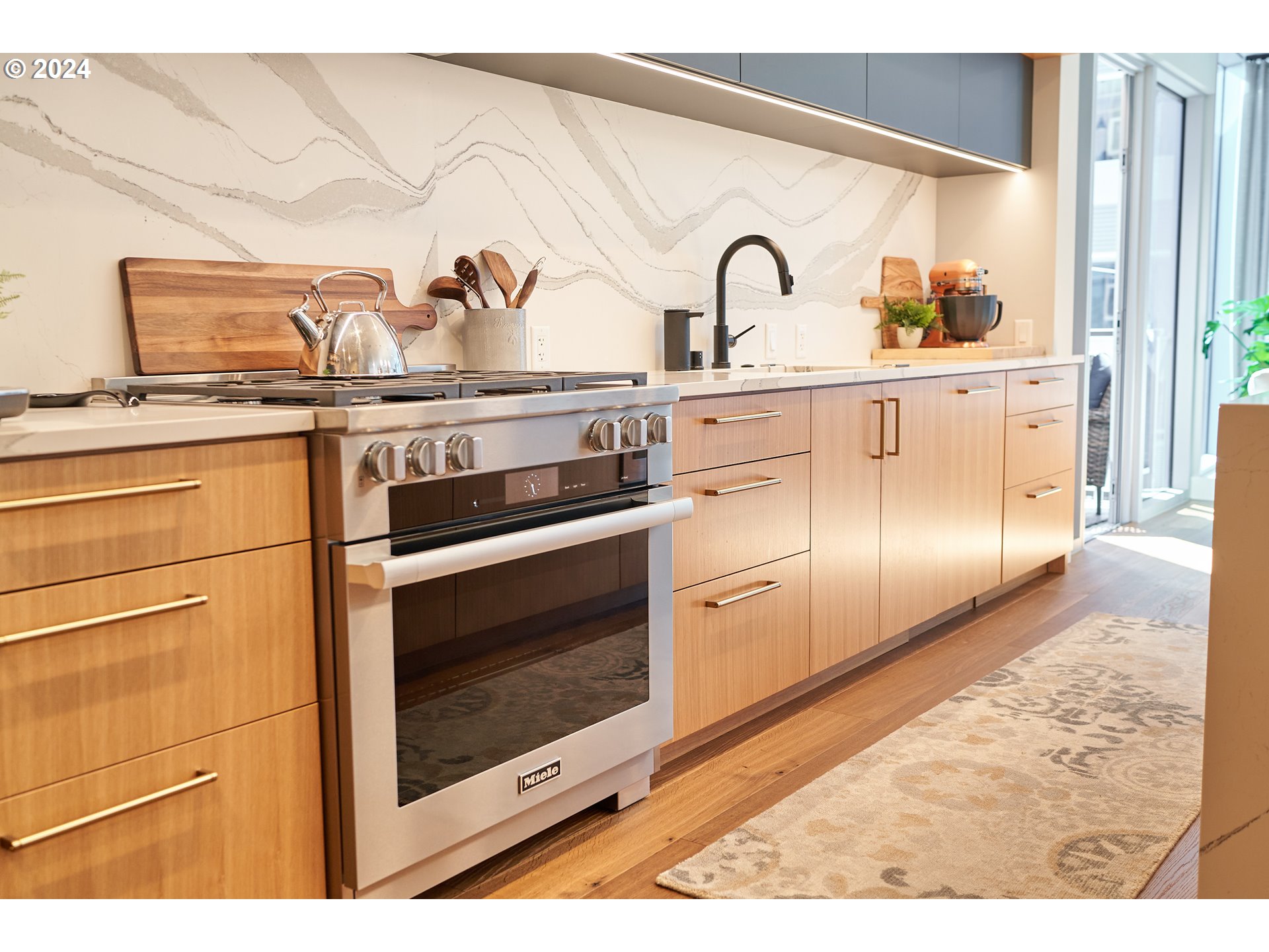 590 WATERFRONT WAY 302