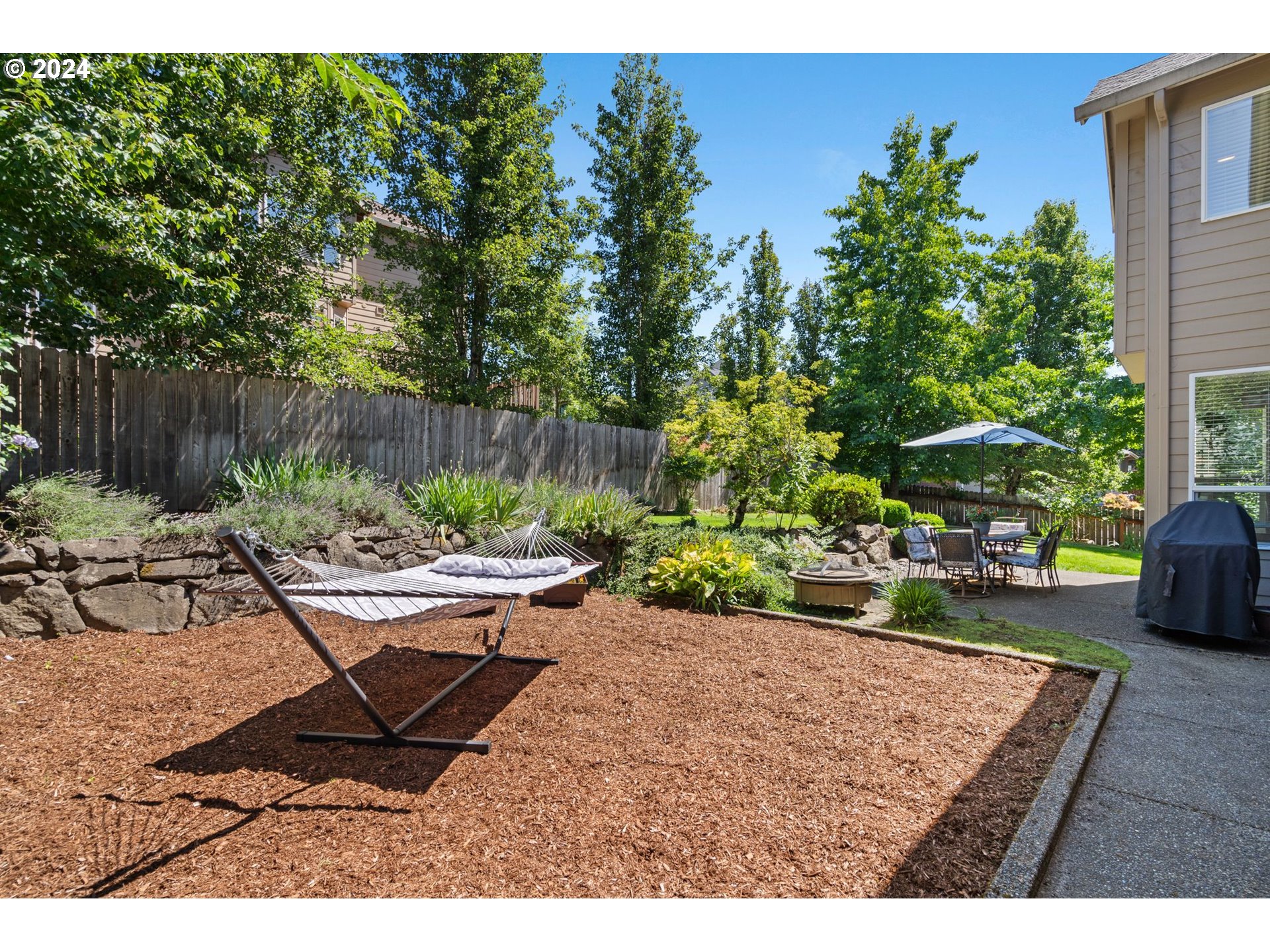 3016 NW GRAVENSTEIN ST