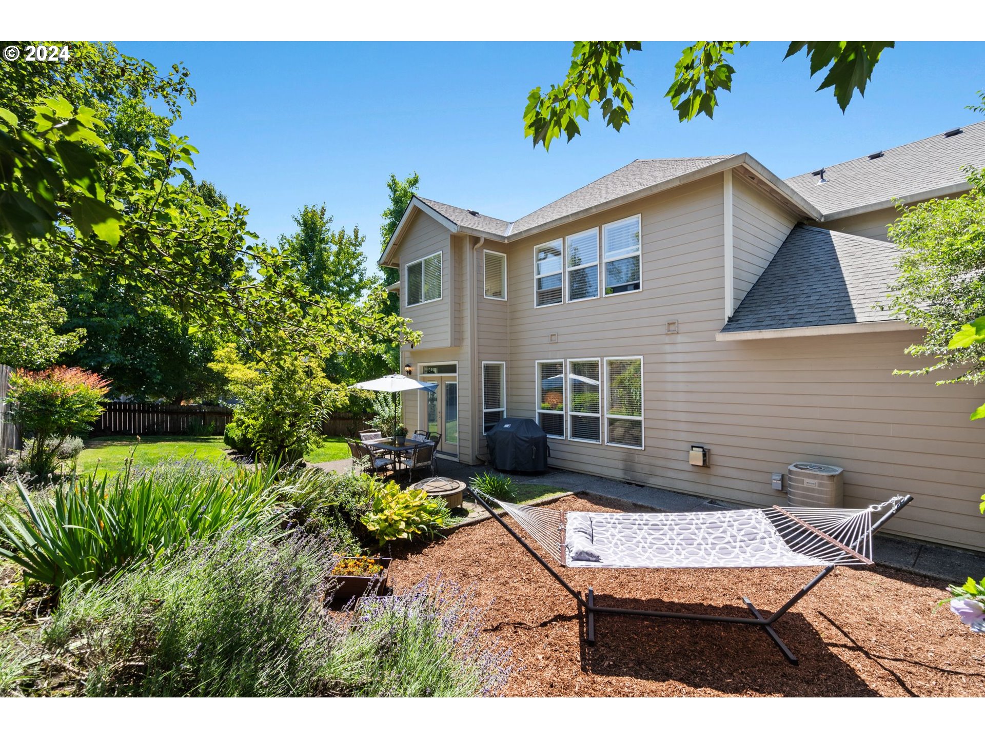 3016 NW GRAVENSTEIN ST