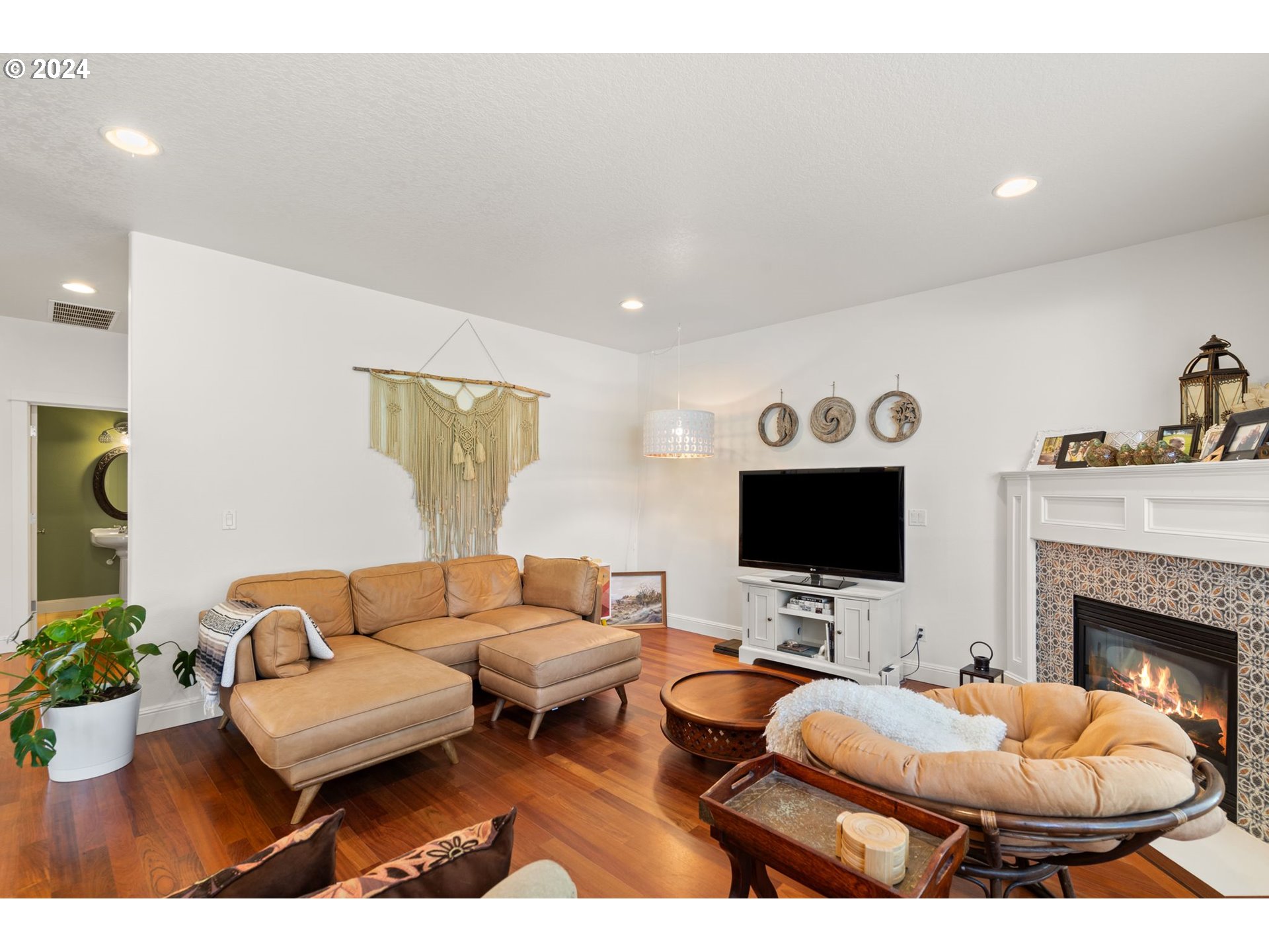 3016 NW GRAVENSTEIN ST