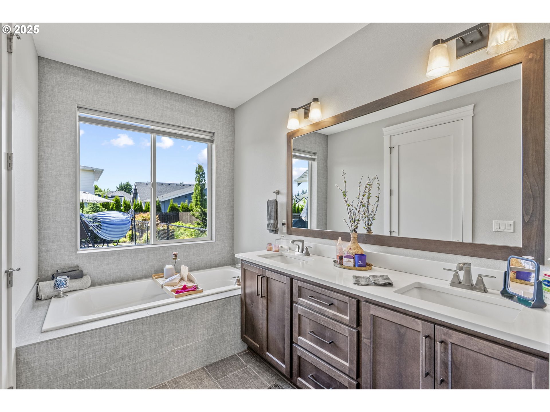 8102 NE 183RD PL