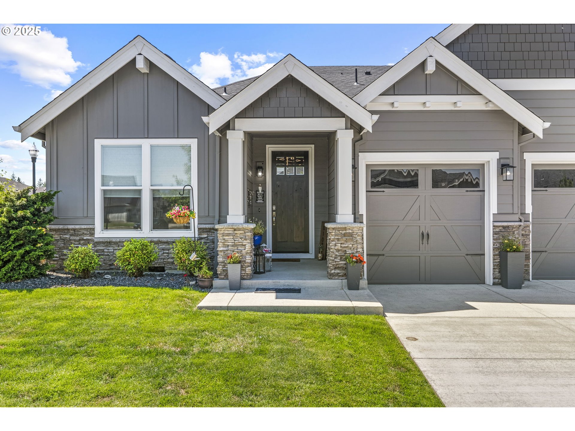 8102 NE 183RD PL