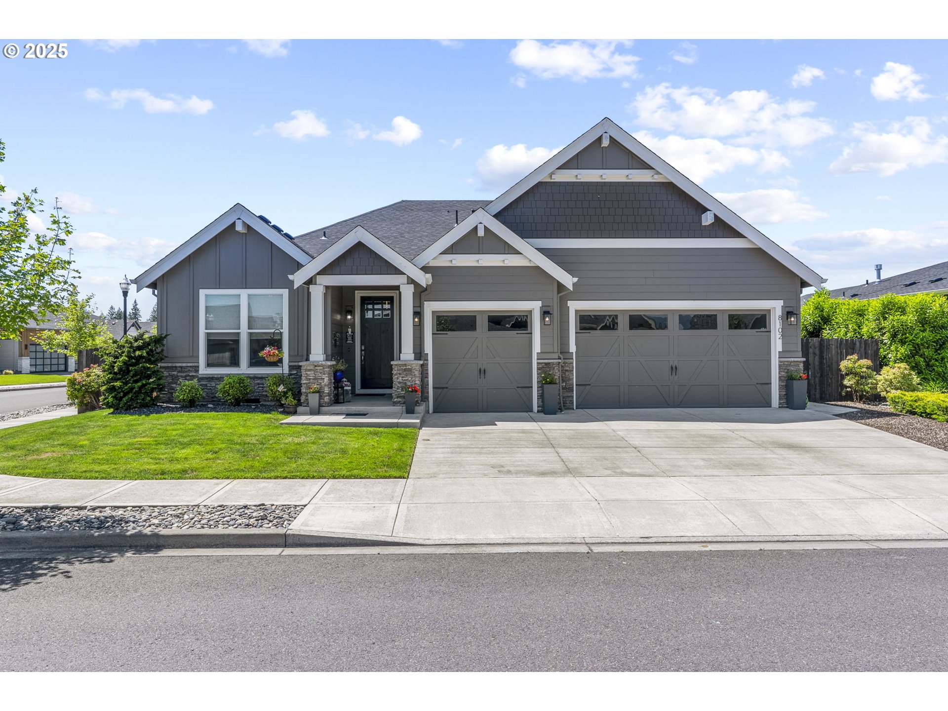 8102 NE 183RD PL