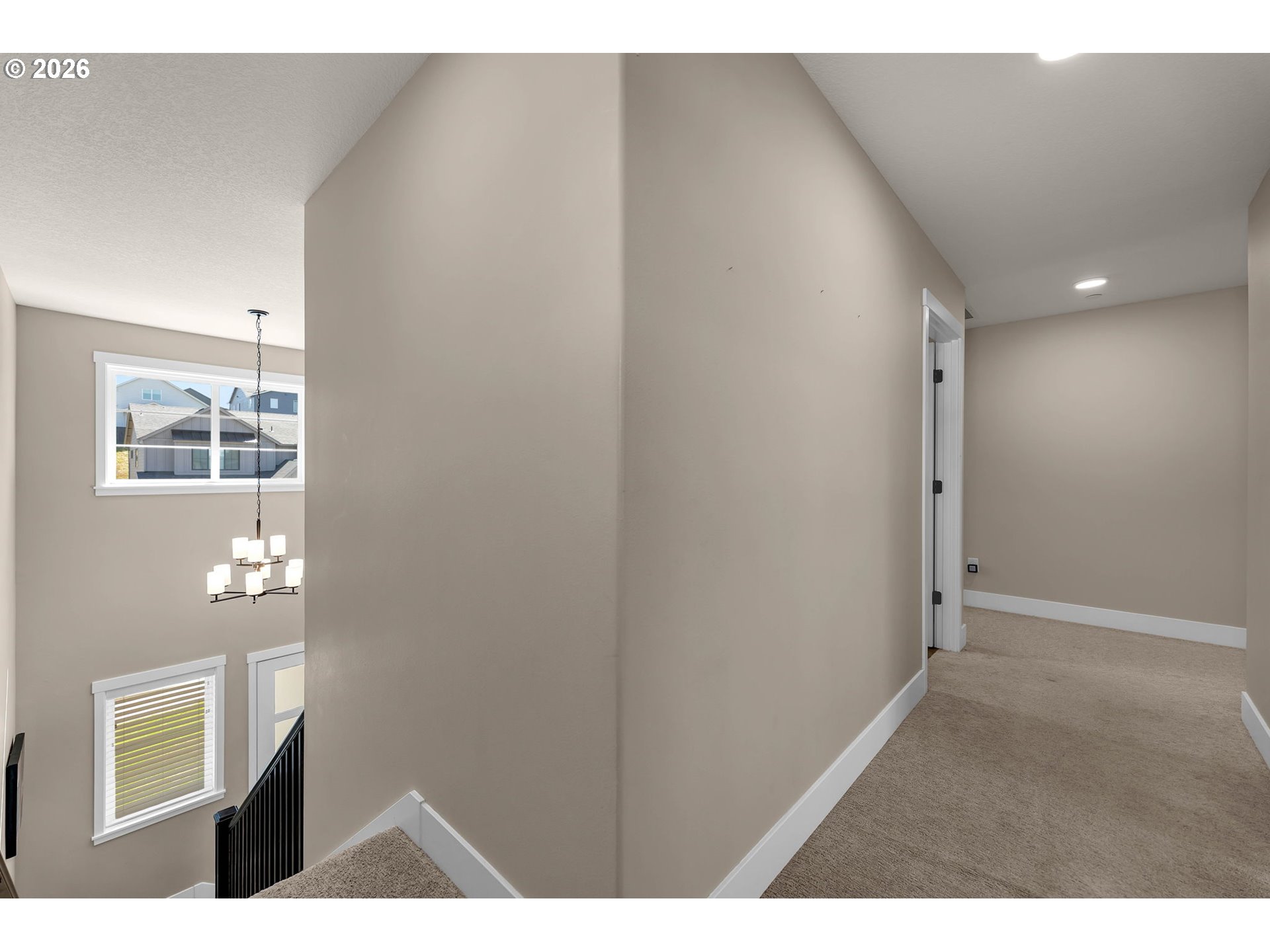 329 W LAUREL ST