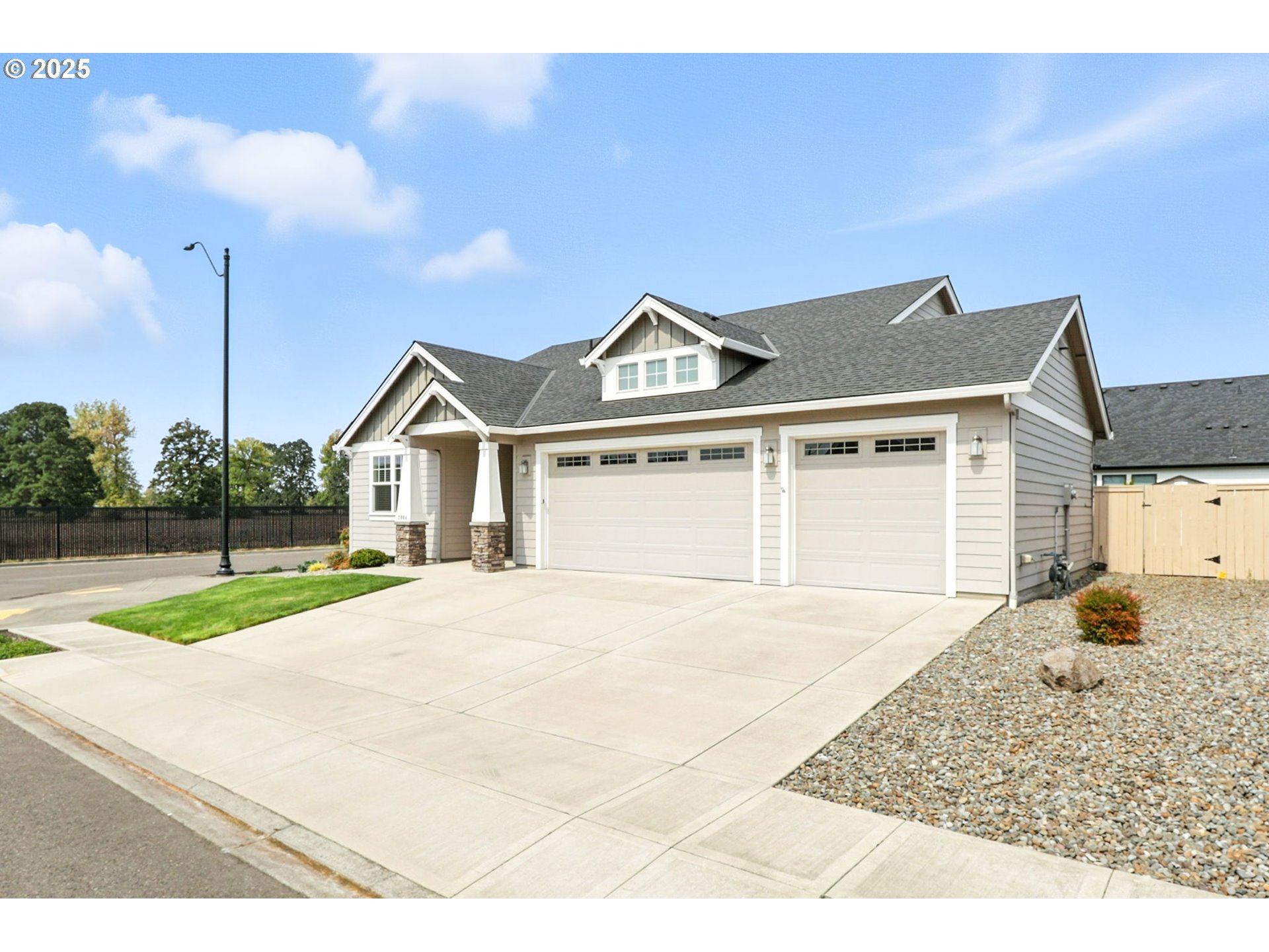 2004 SE 15TH ST