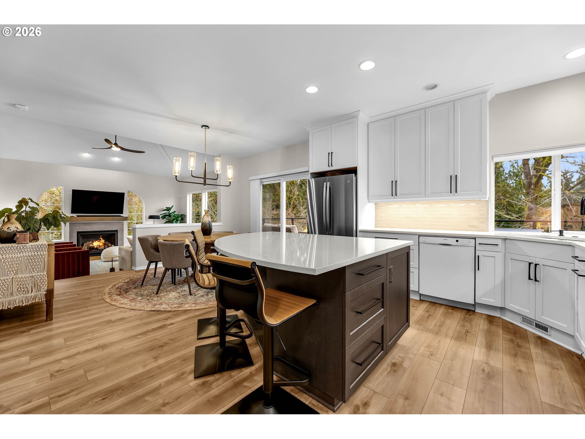 43 SE 46TH DR