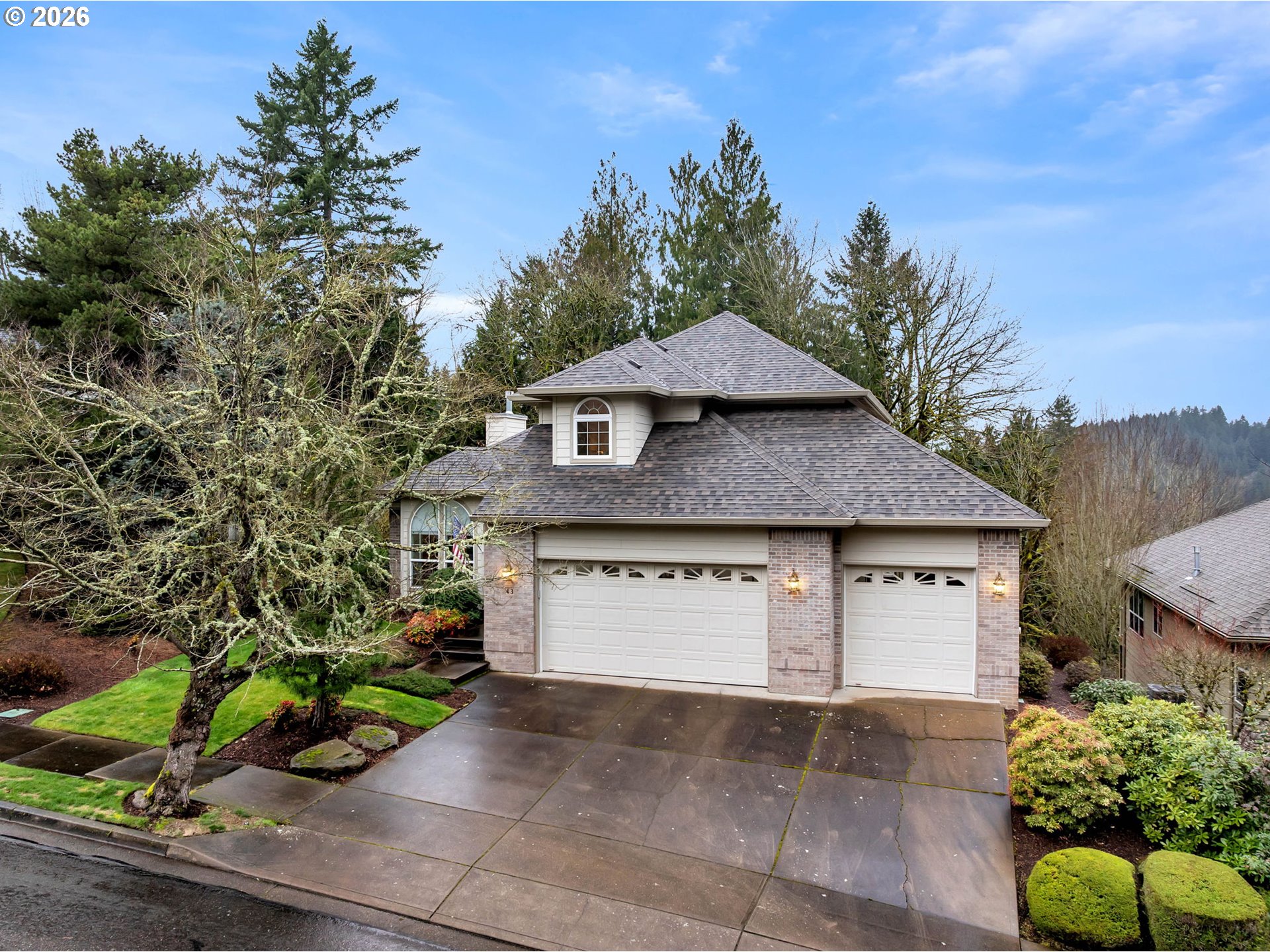 43 SE 46TH DR