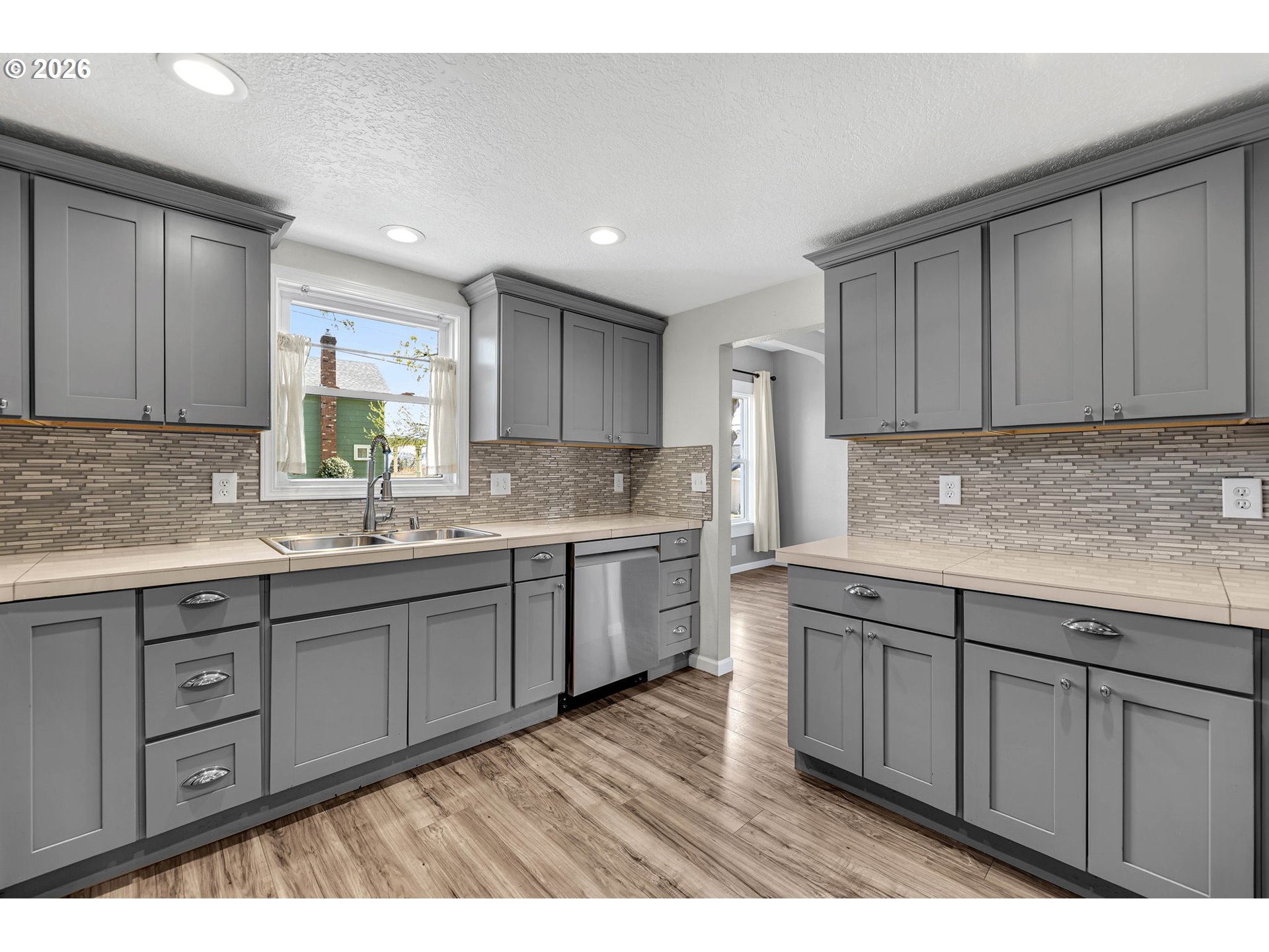 303 NW 14TH AVE