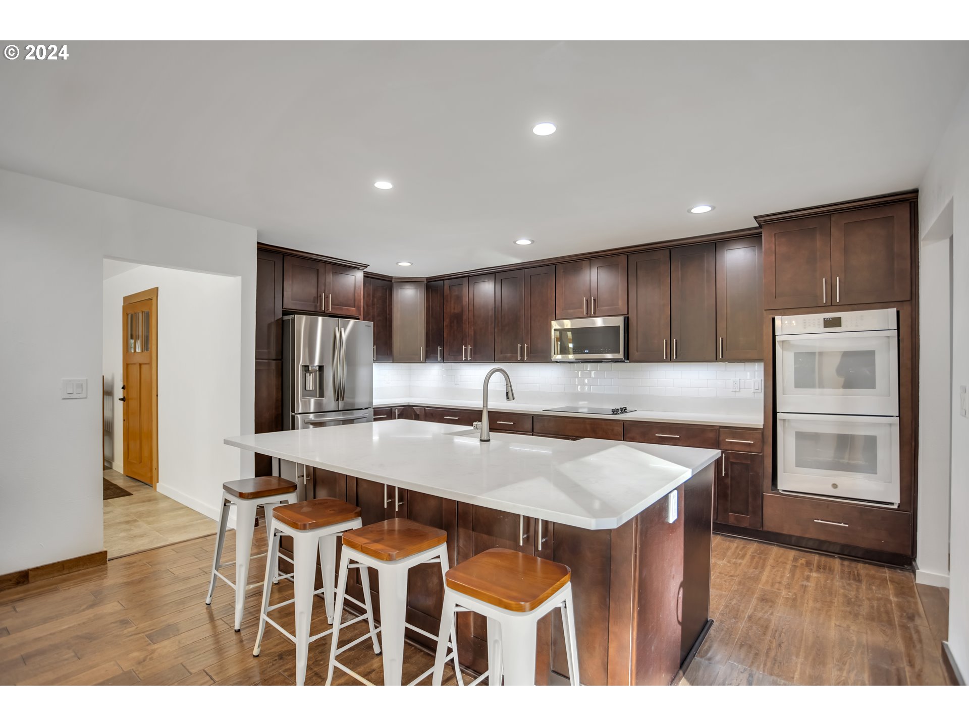 48 ELK RIDGE LN