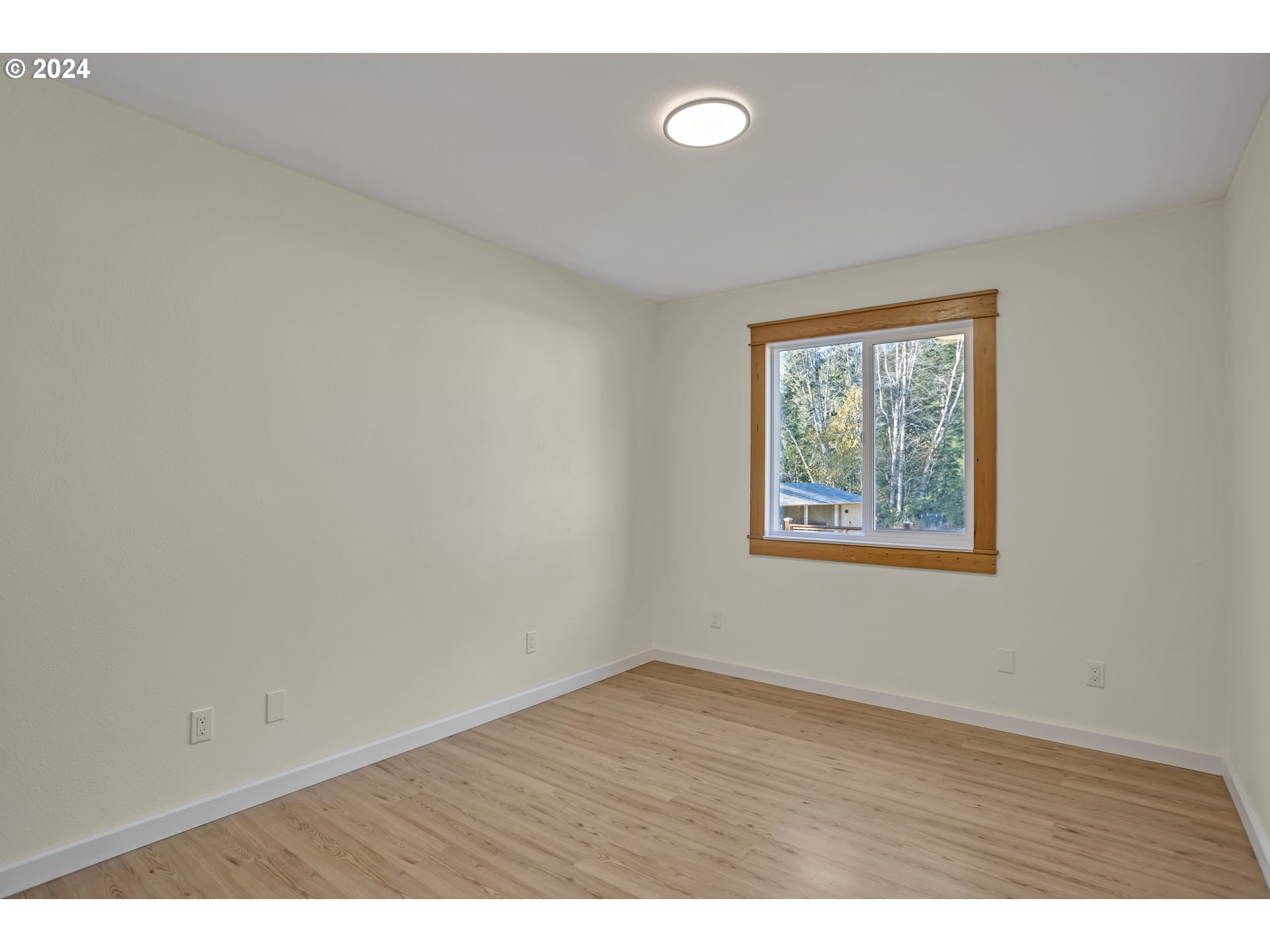 48 ELK RIDGE LN