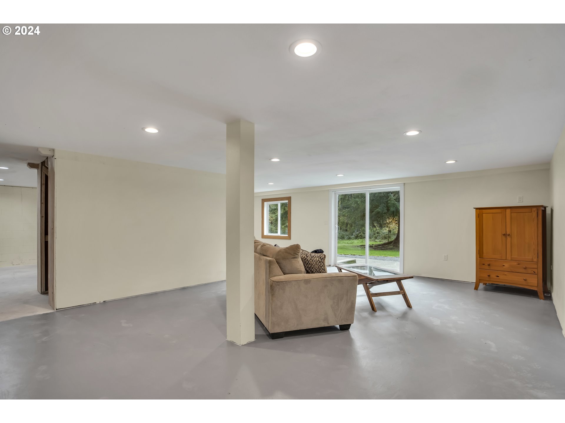 48 ELK RIDGE LN