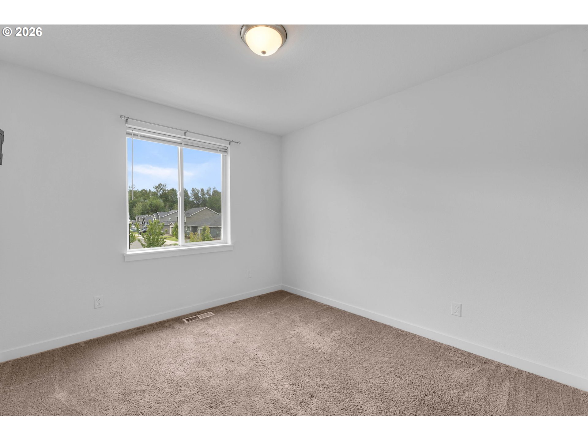 1806 NE 11TH AVE