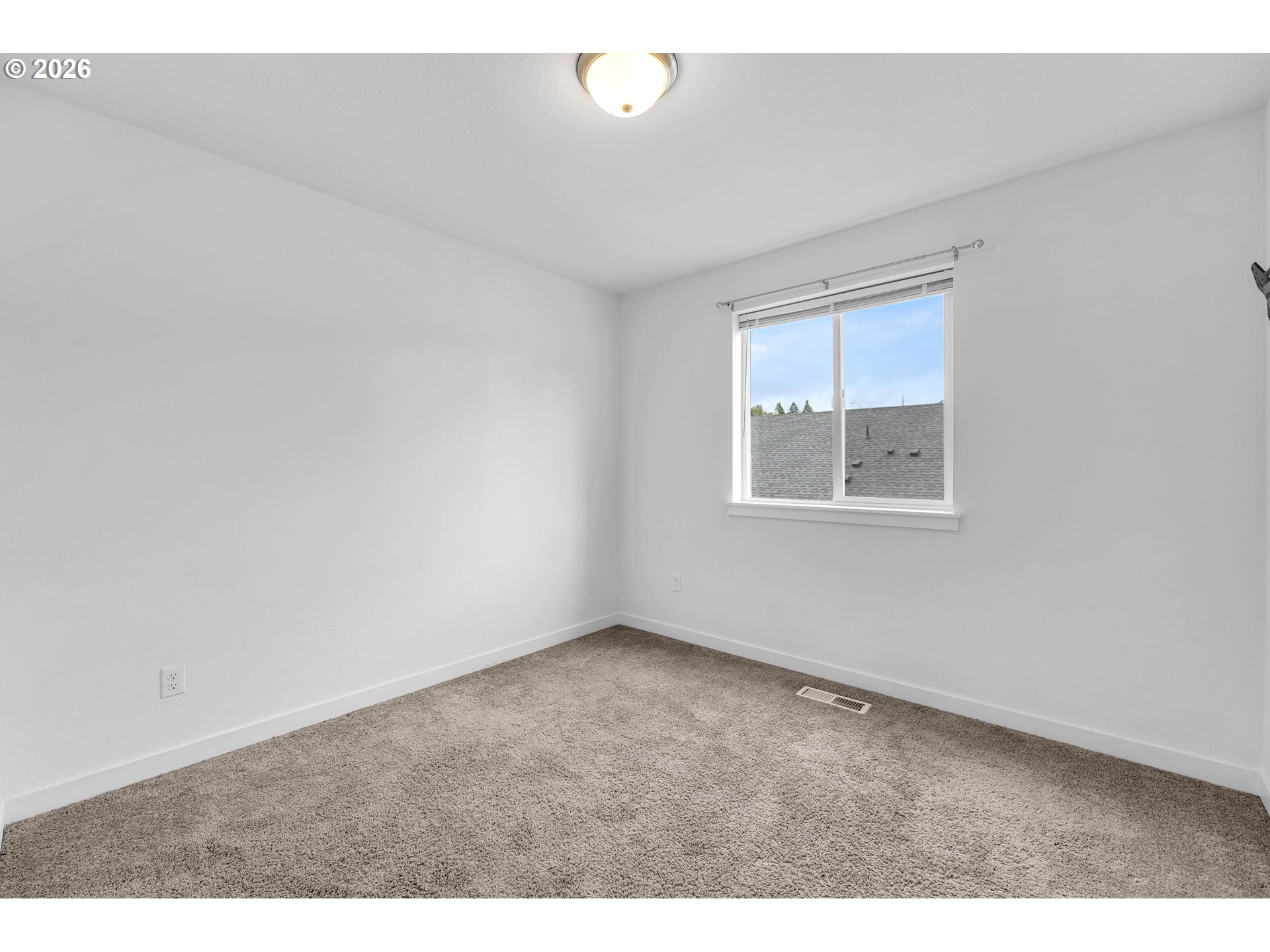 1806 NE 11TH AVE