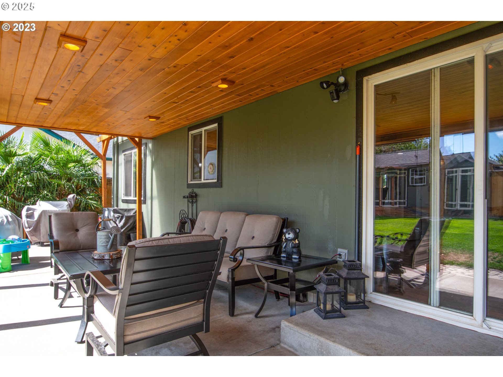 5323 NE 70TH CIR