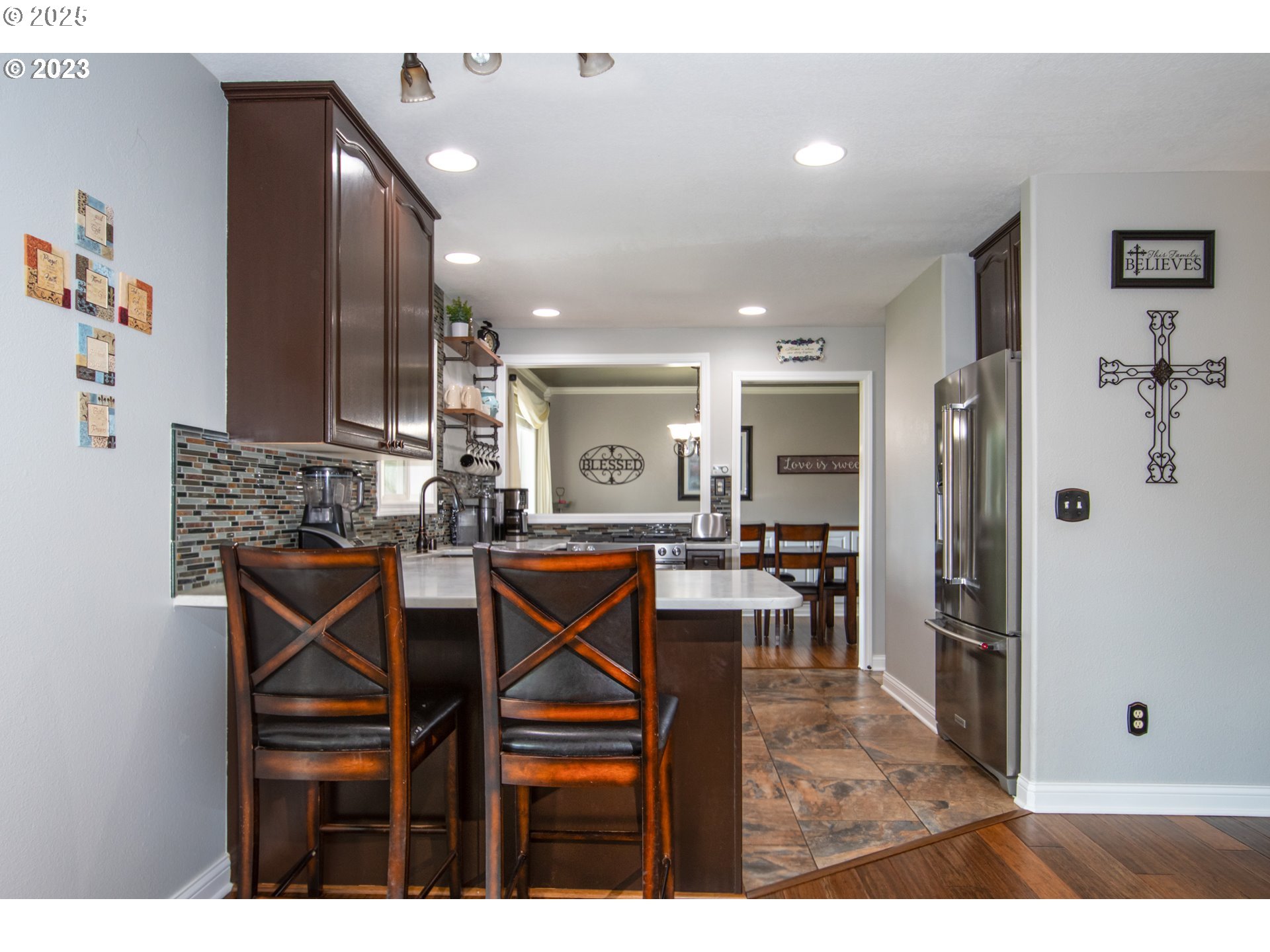 5323 NE 70TH CIR