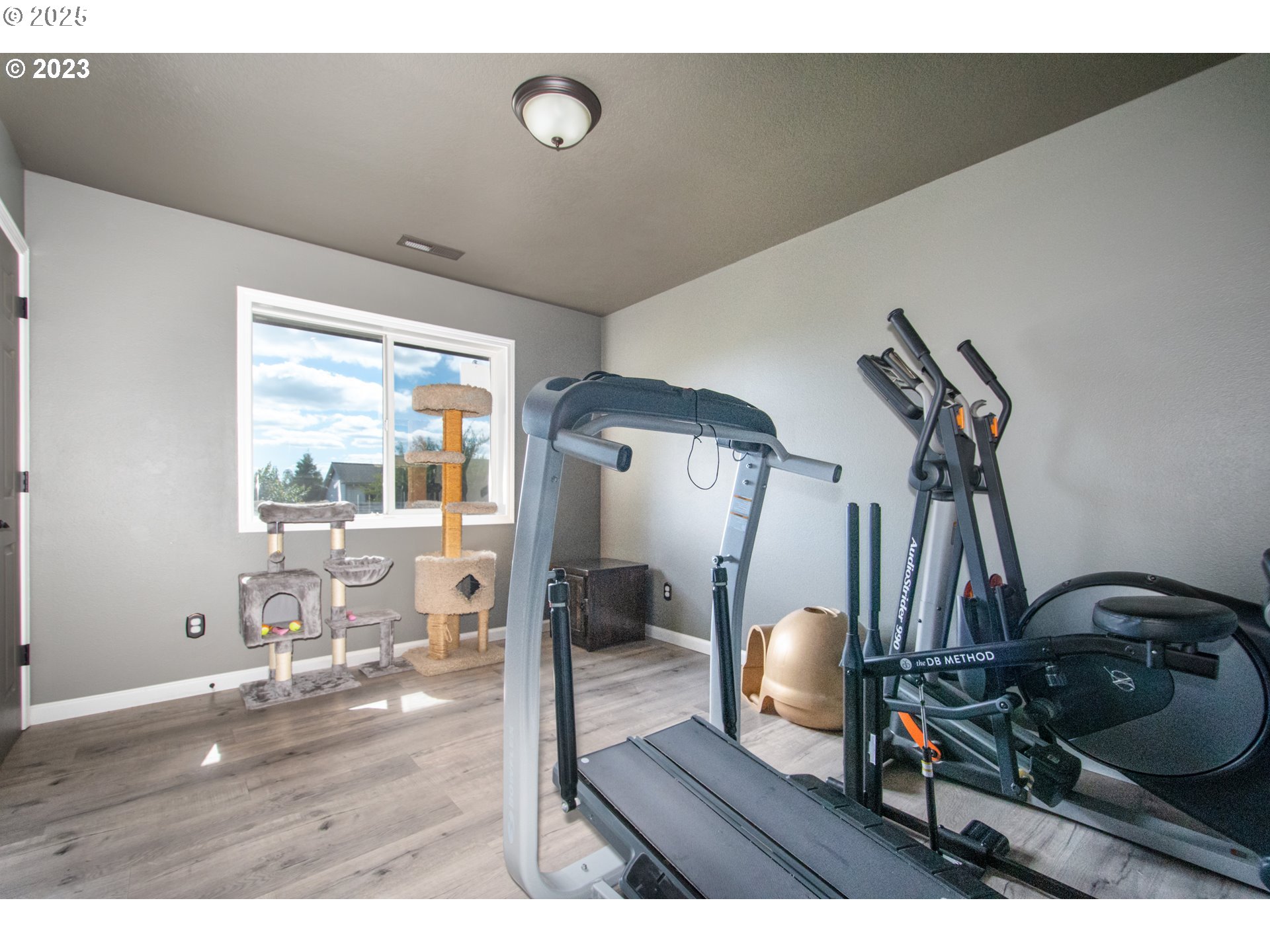 5323 NE 70TH CIR