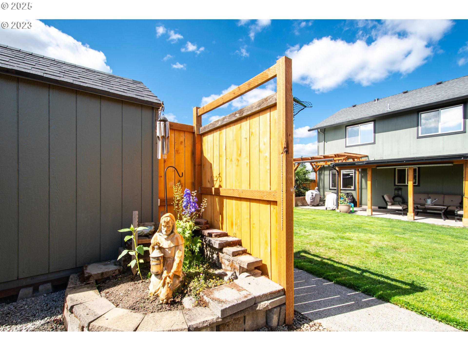 5323 NE 70TH CIR