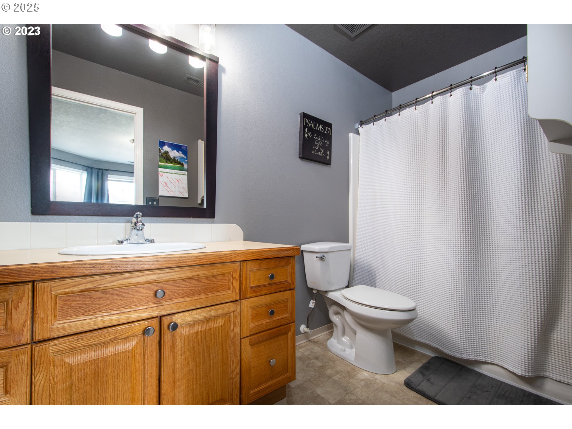 5323 NE 70TH CIR