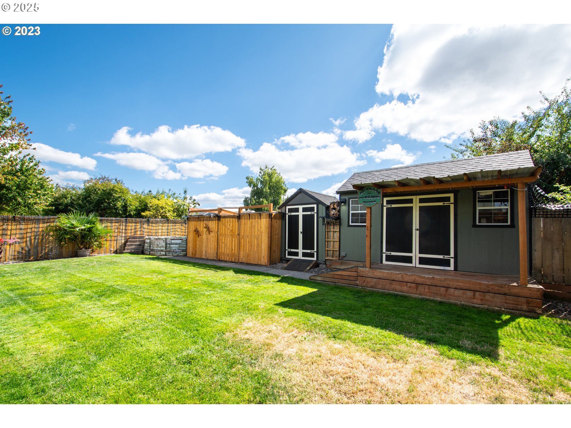 5323 NE 70TH CIR