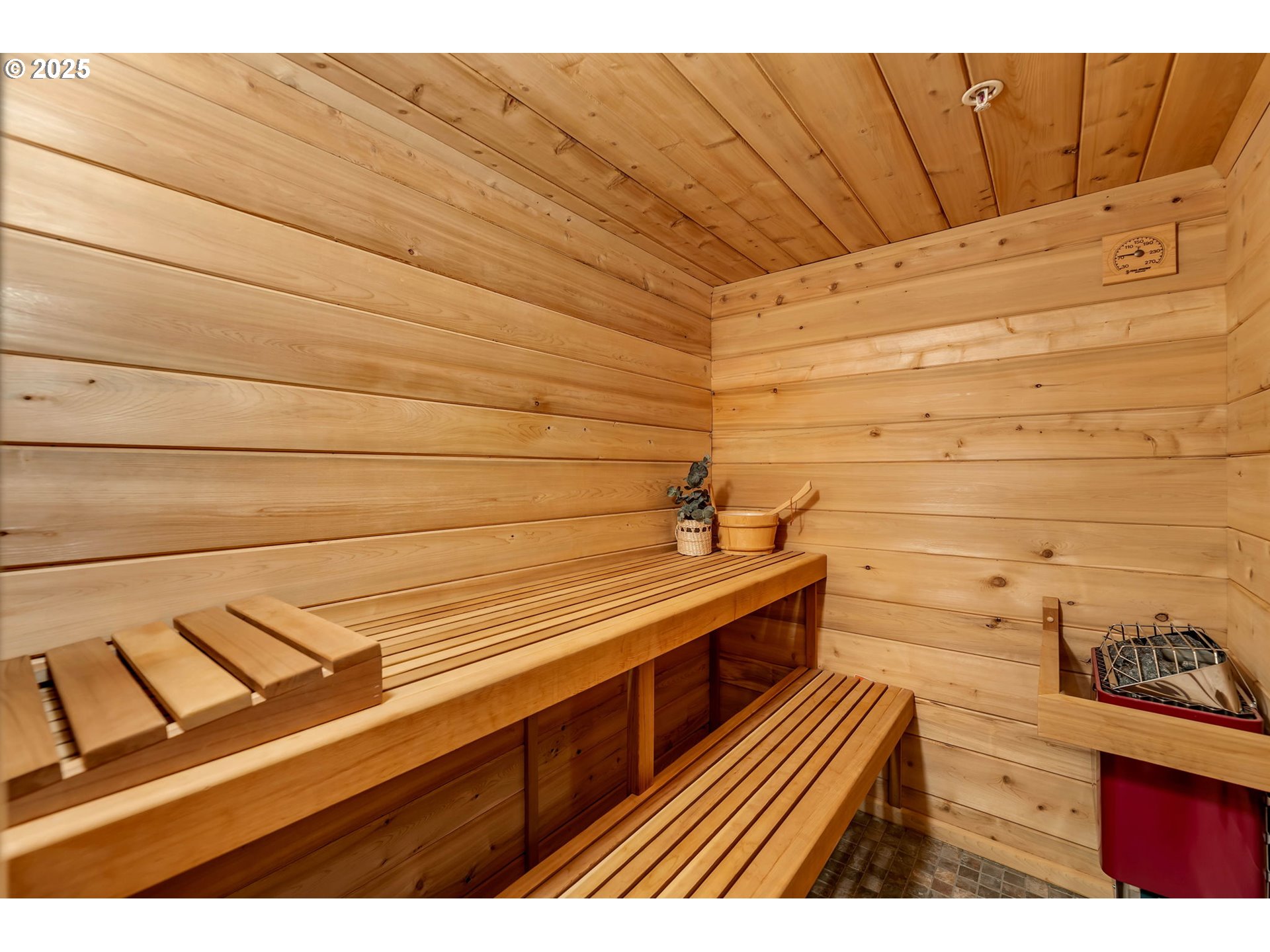 9721 NE LIVINGSTON MOUNTAIN CT