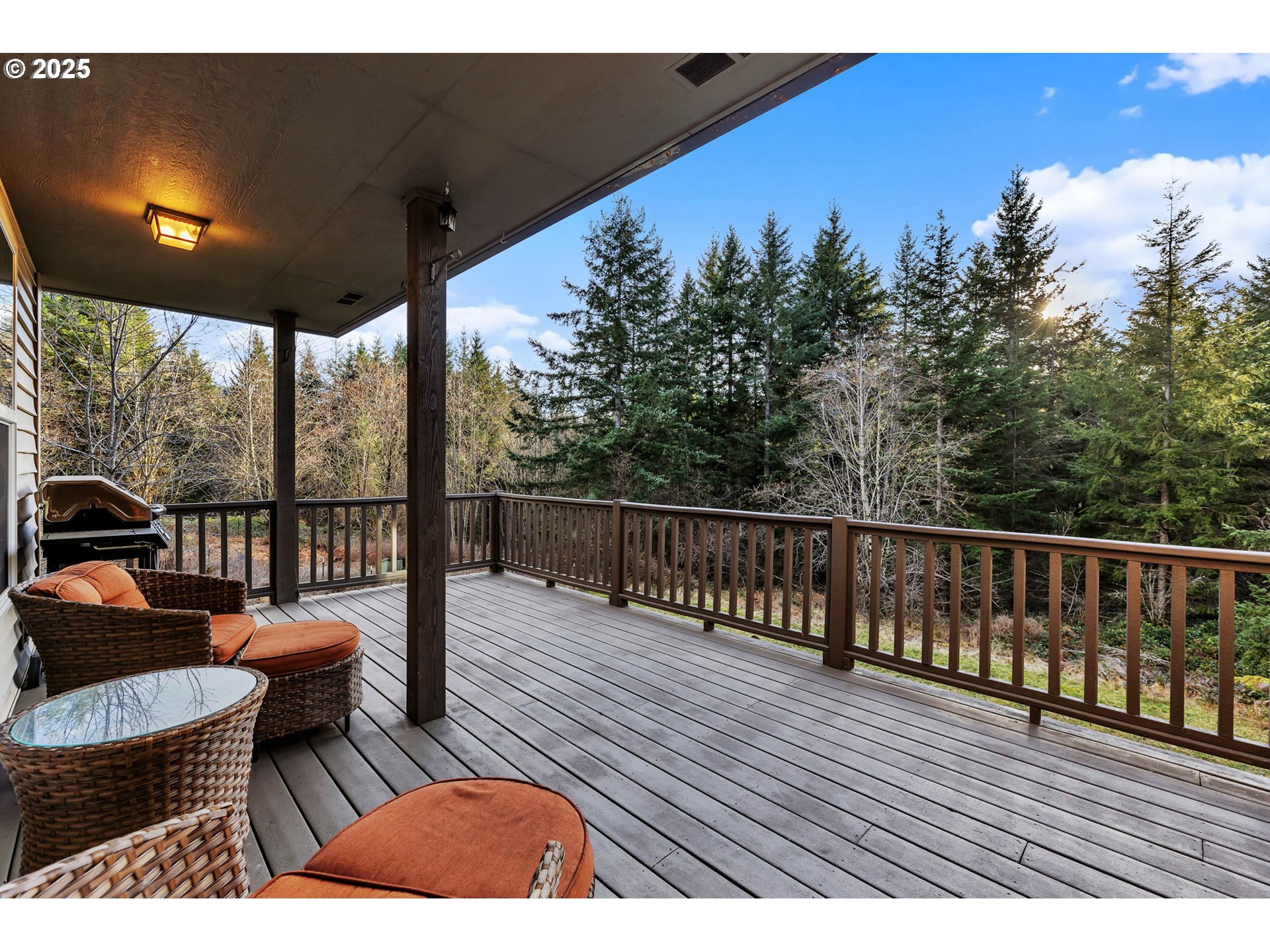 9721 NE LIVINGSTON MOUNTAIN CT