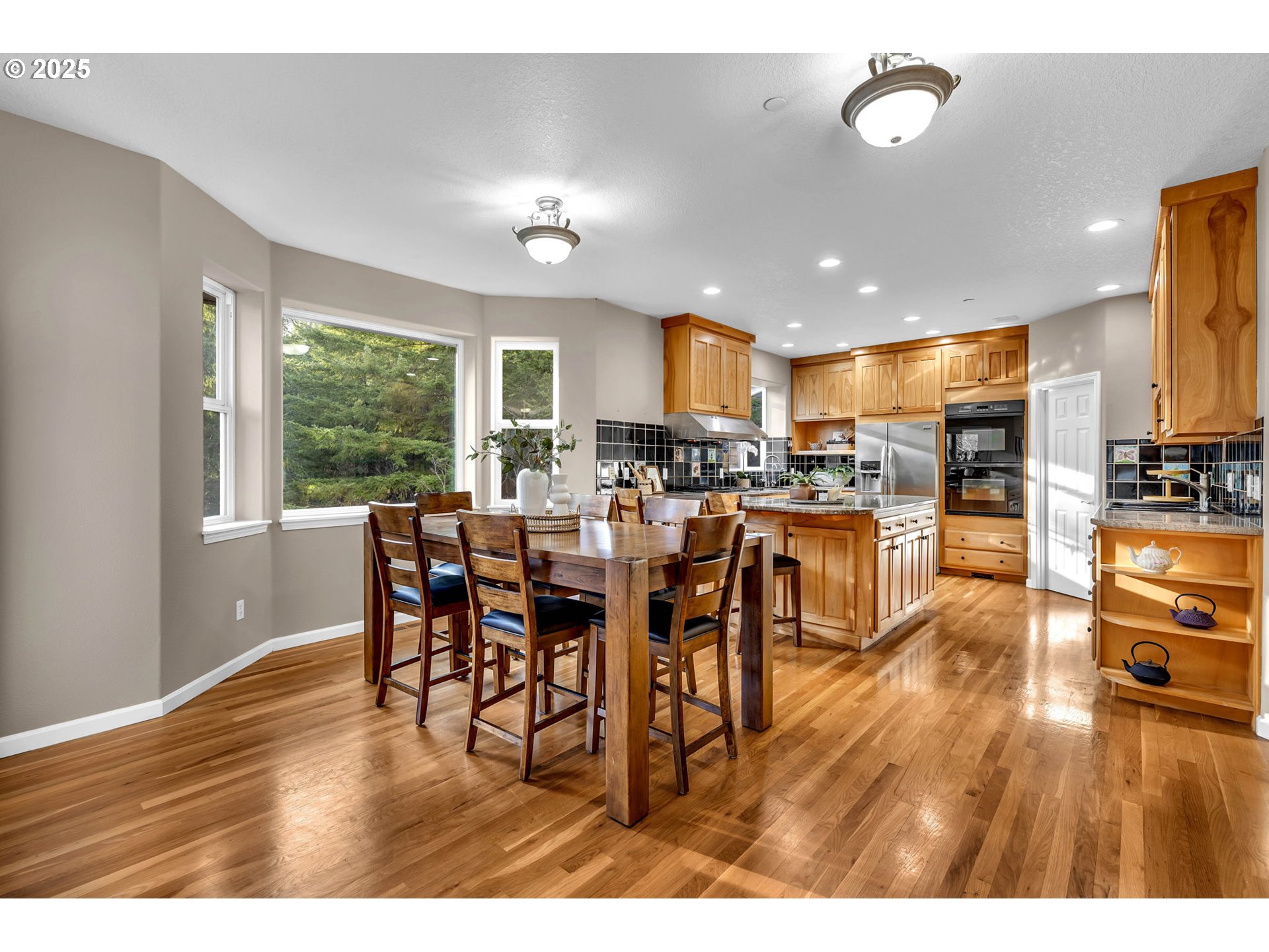 9721 NE LIVINGSTON MOUNTAIN CT