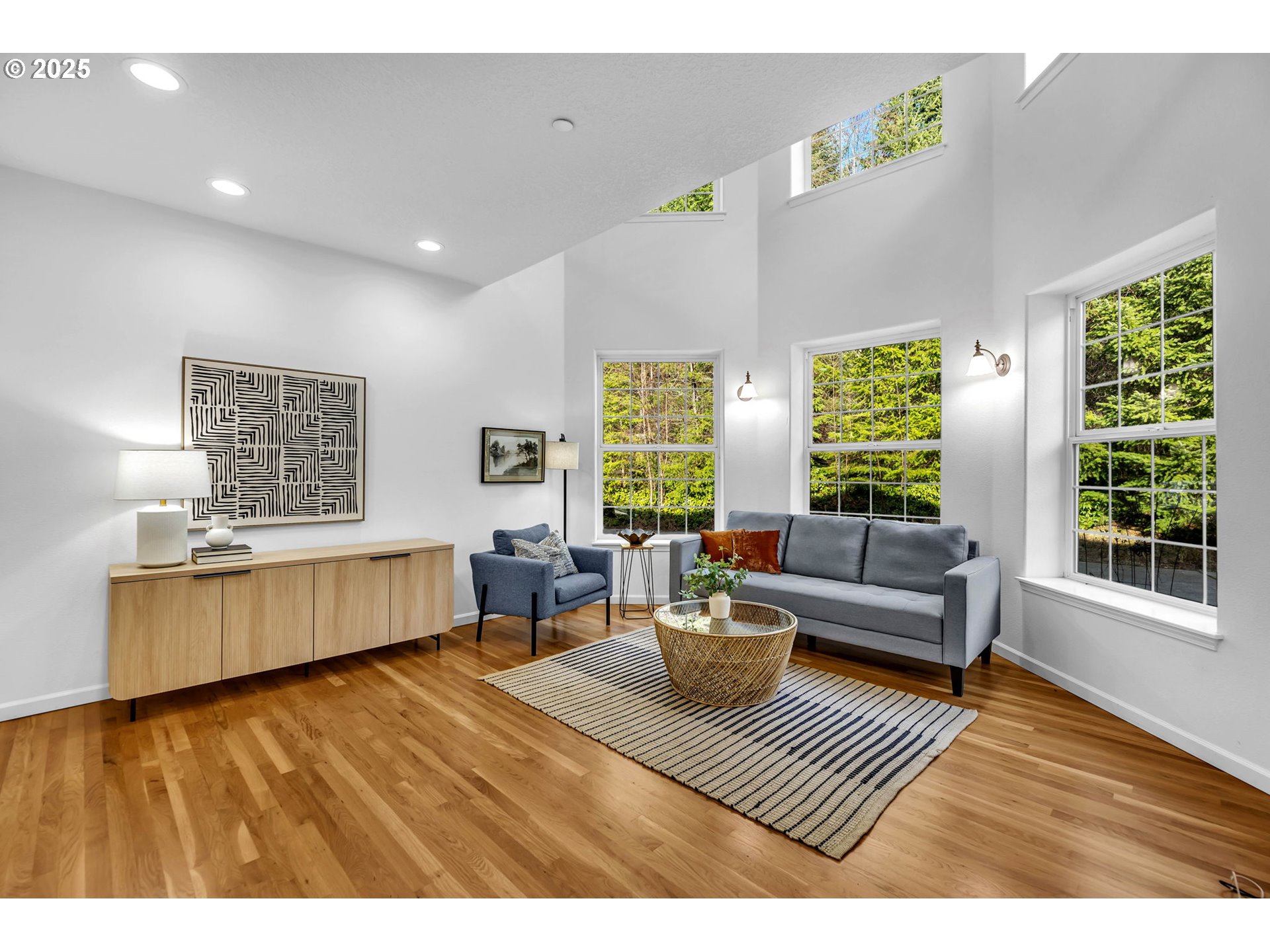 9721 NE LIVINGSTON MOUNTAIN CT