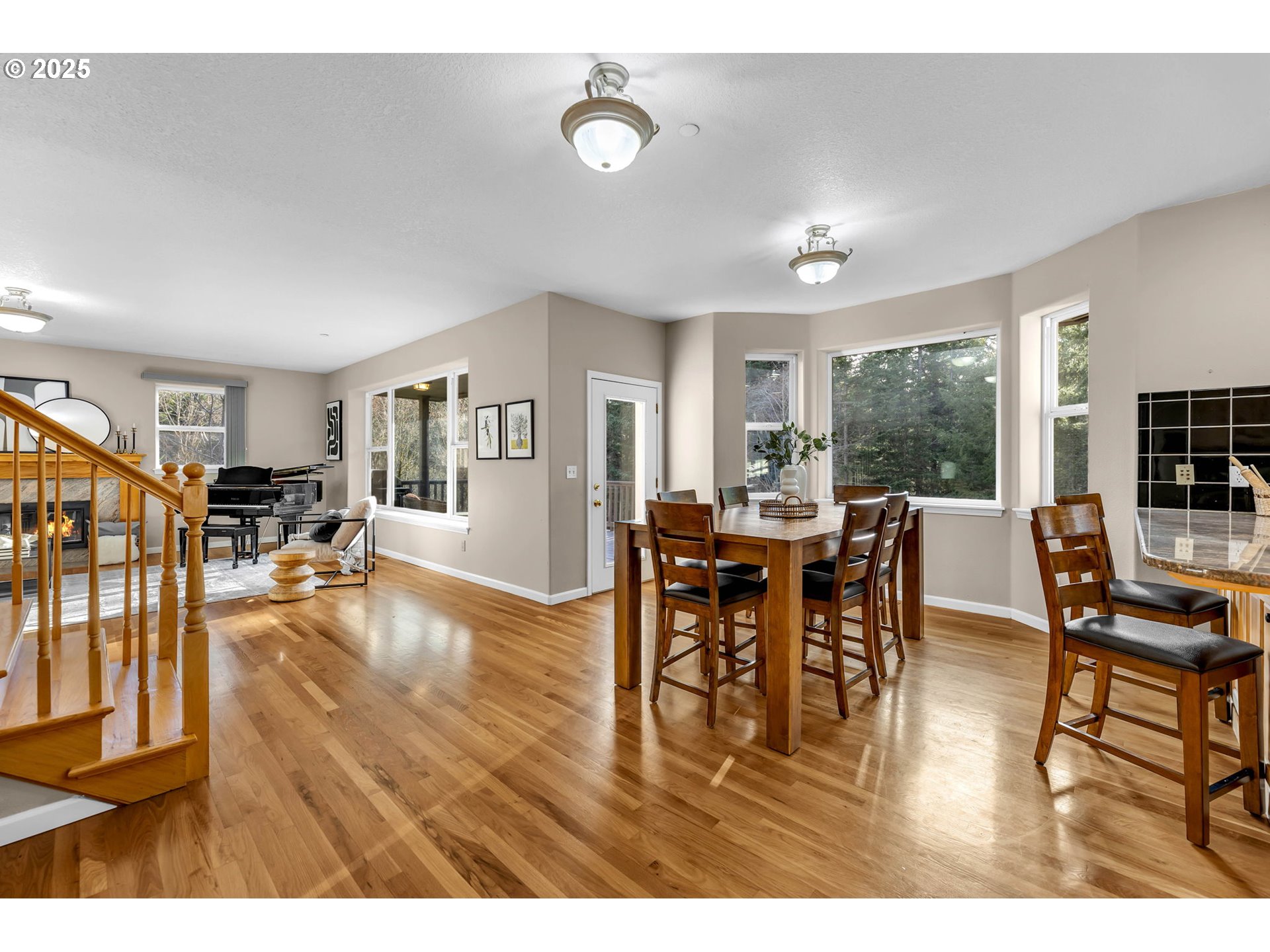 9721 NE LIVINGSTON MOUNTAIN CT