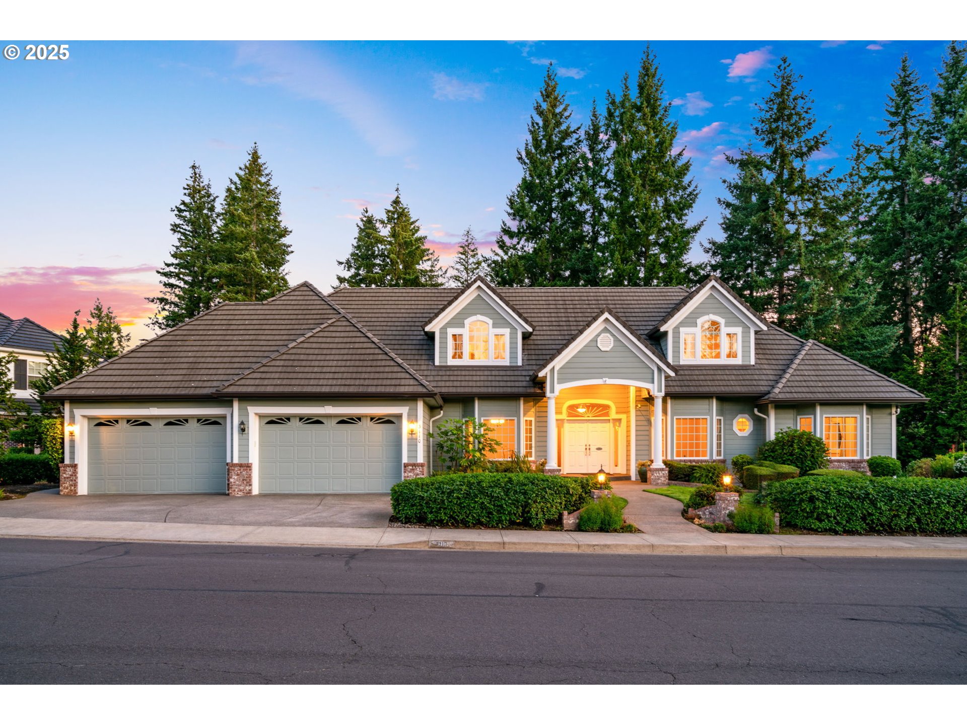 3110 NW LACAMAS DR